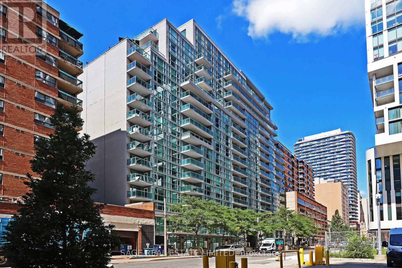 96 St Patrick Unit 1202