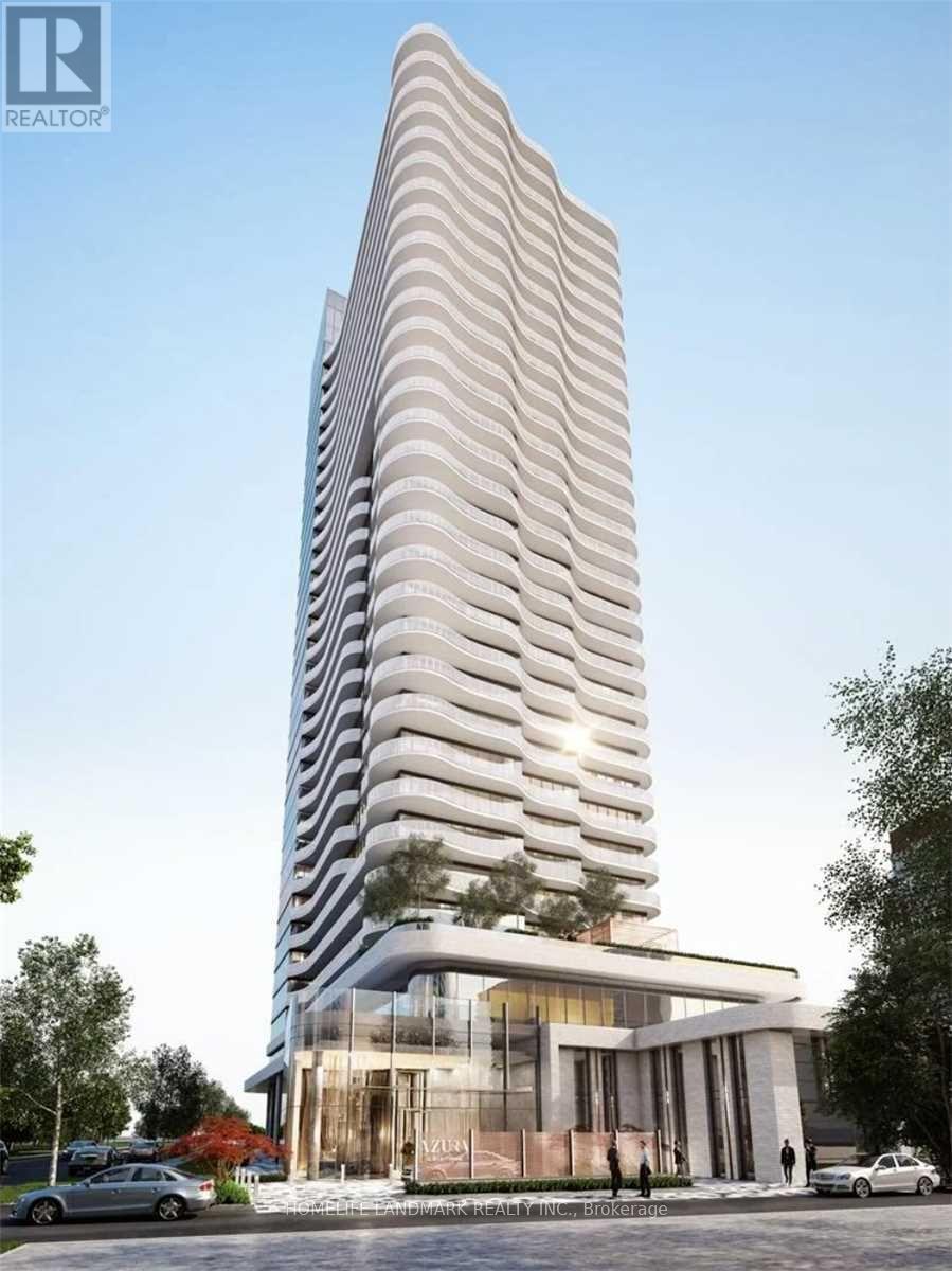 15 Holmes Unit 811