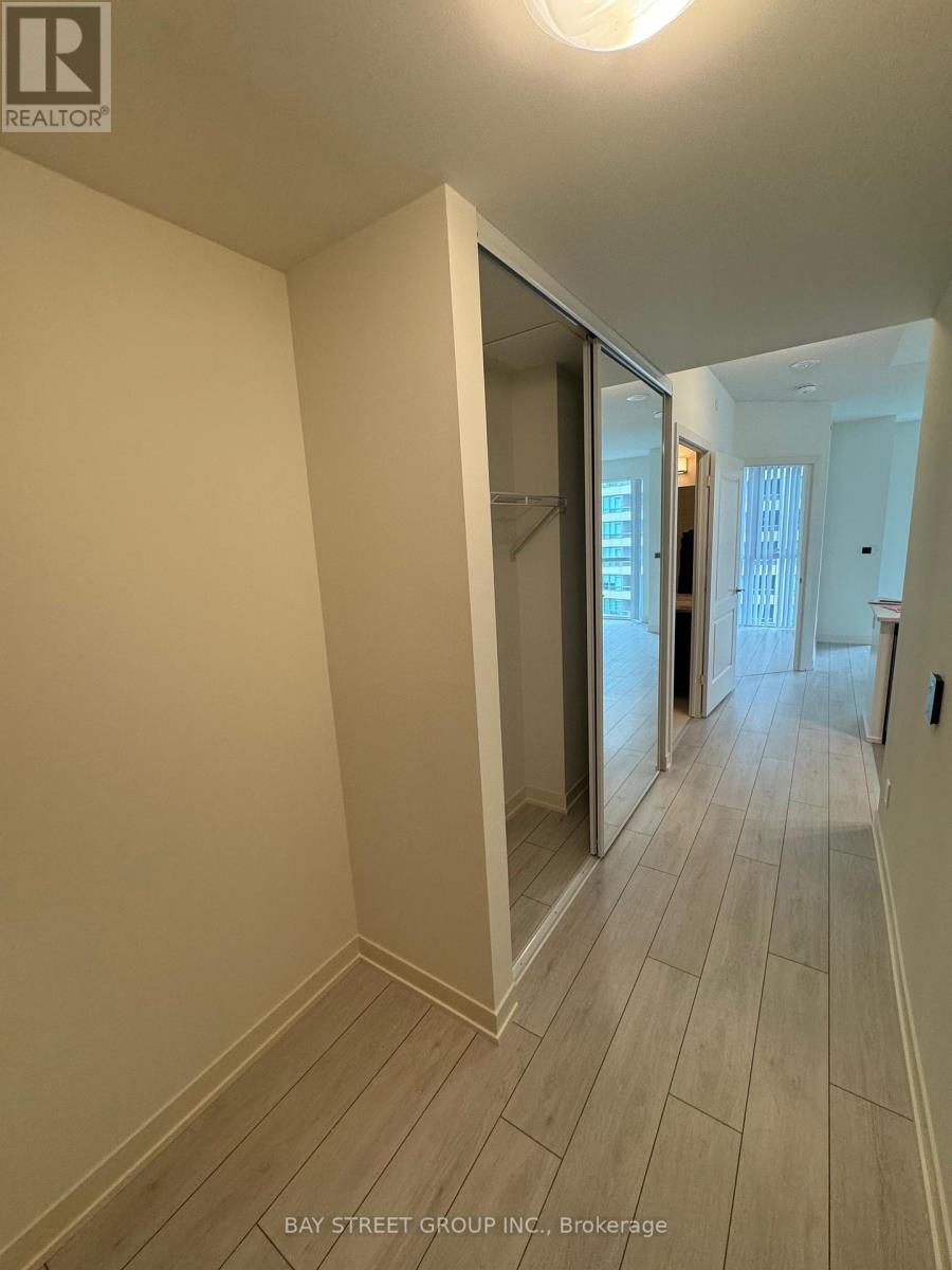 4955 Yonge Unit 1006