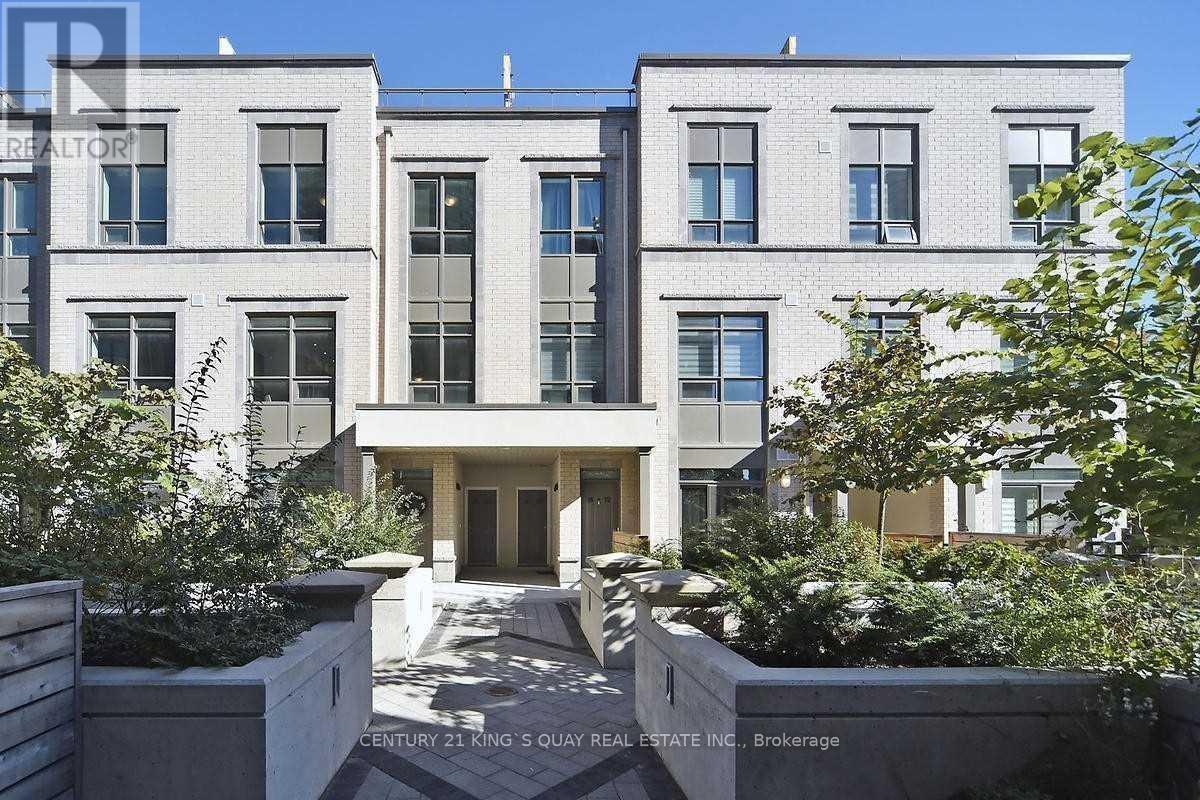52 Holmes Unit 16