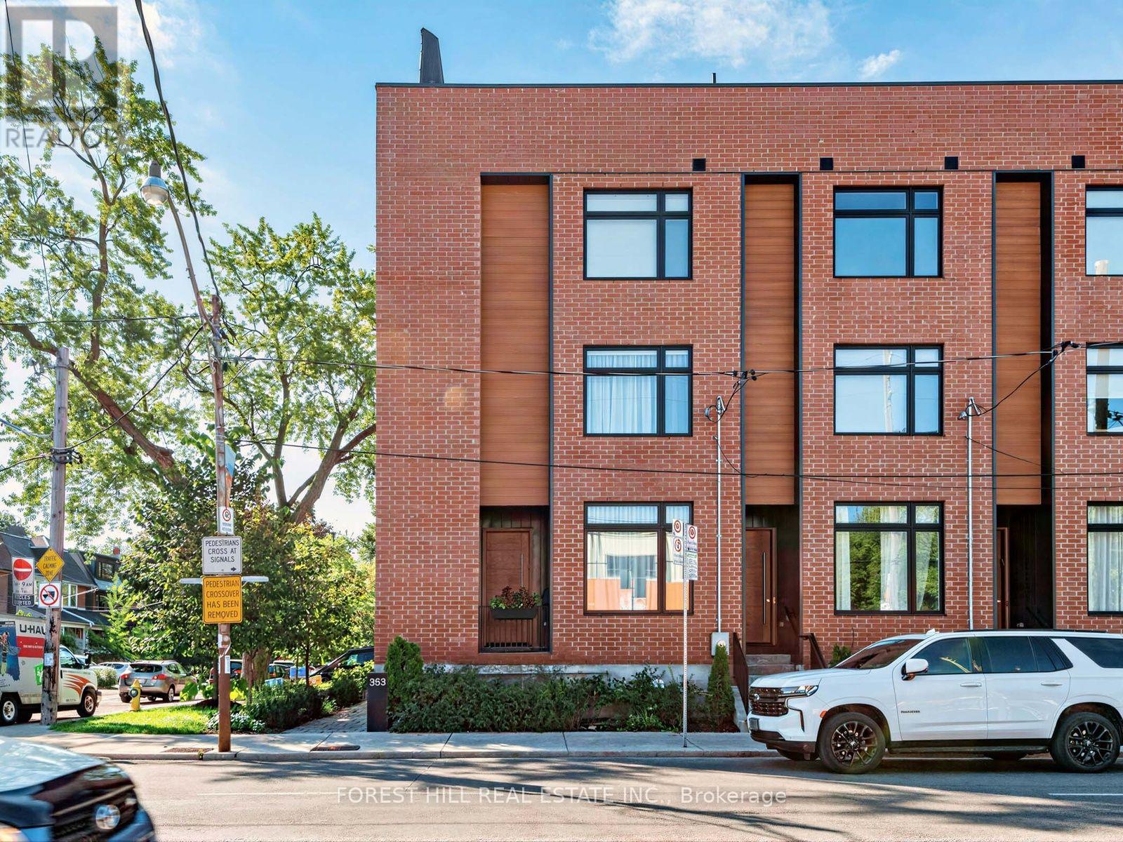 353 Dupont
