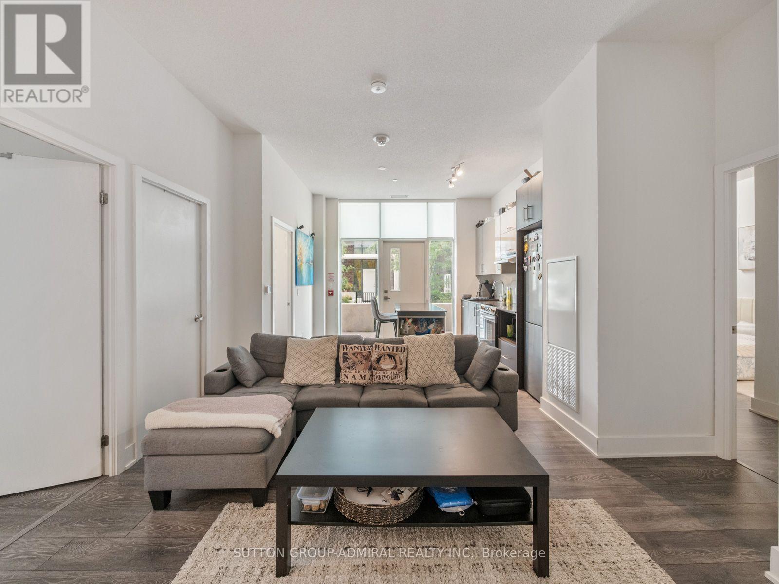 188 Fairview Mall Unit 101 photo 2