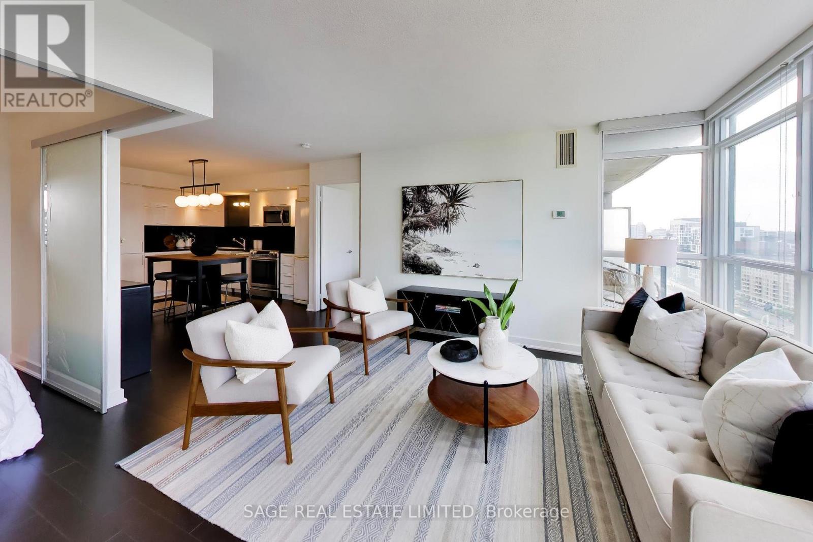 25 Capreol Unit 2205
