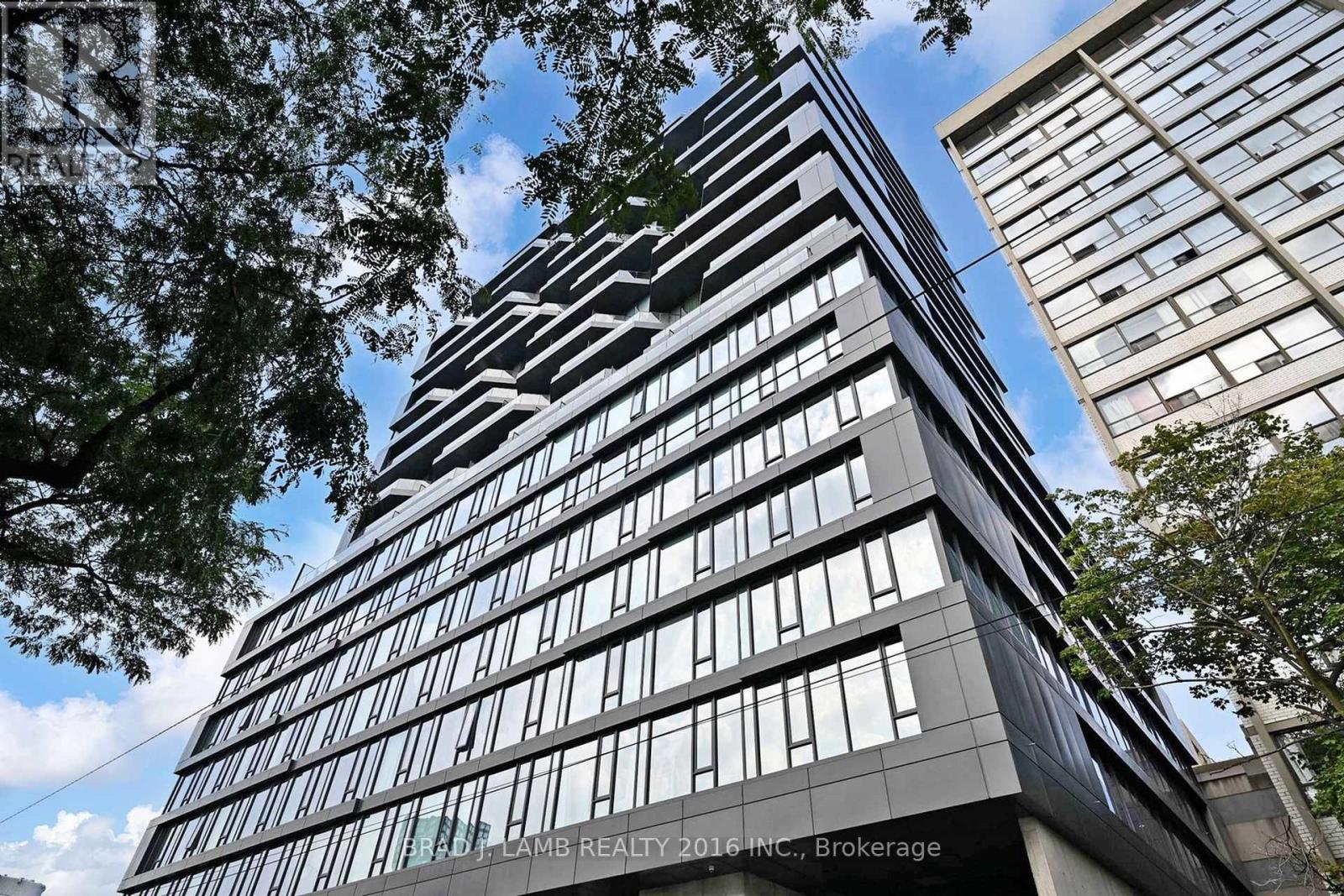 195 McCaul Unit 705