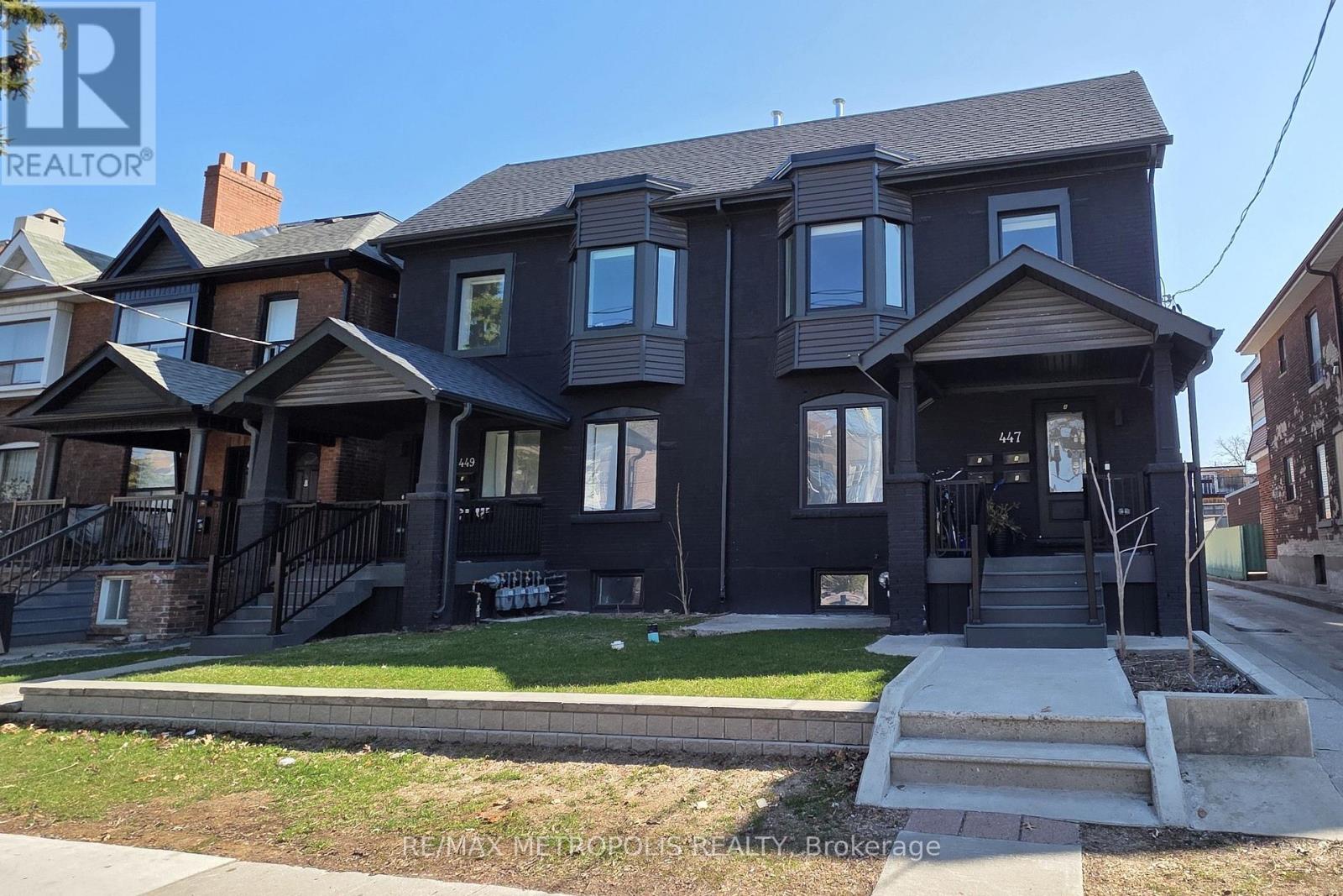 447 - 449 Lansdowne
