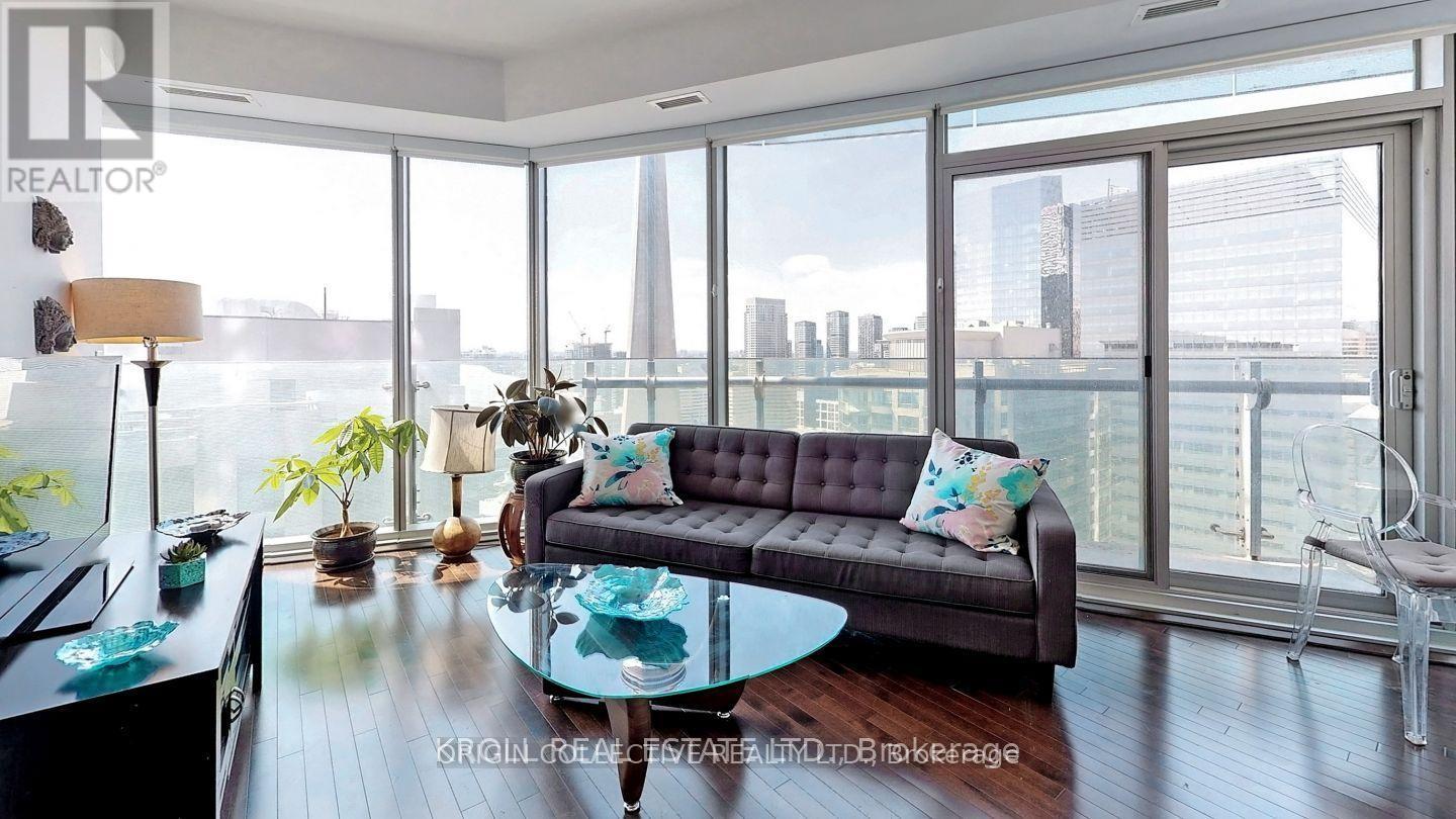 12 York Unit 3107