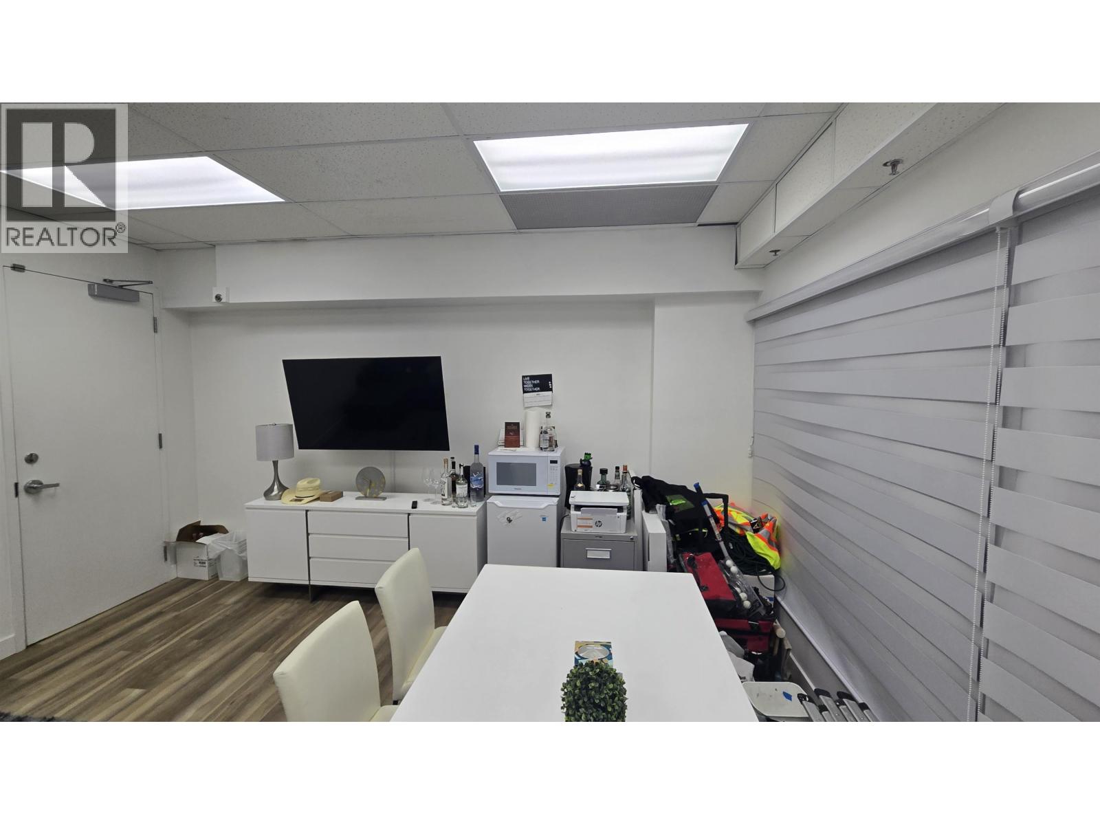 515 PENDER Unit 248