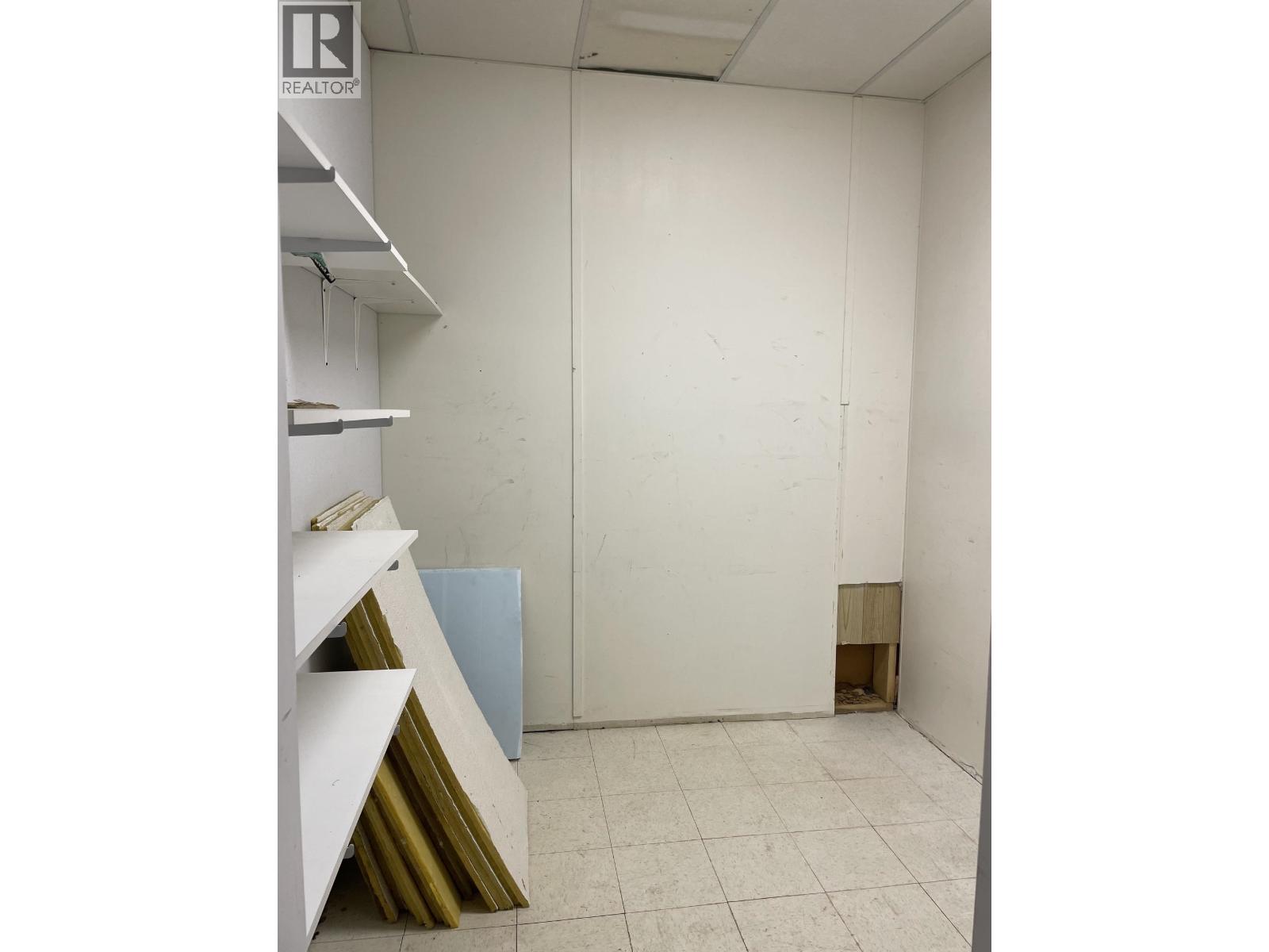 4916 50 Unit 6 photo 5