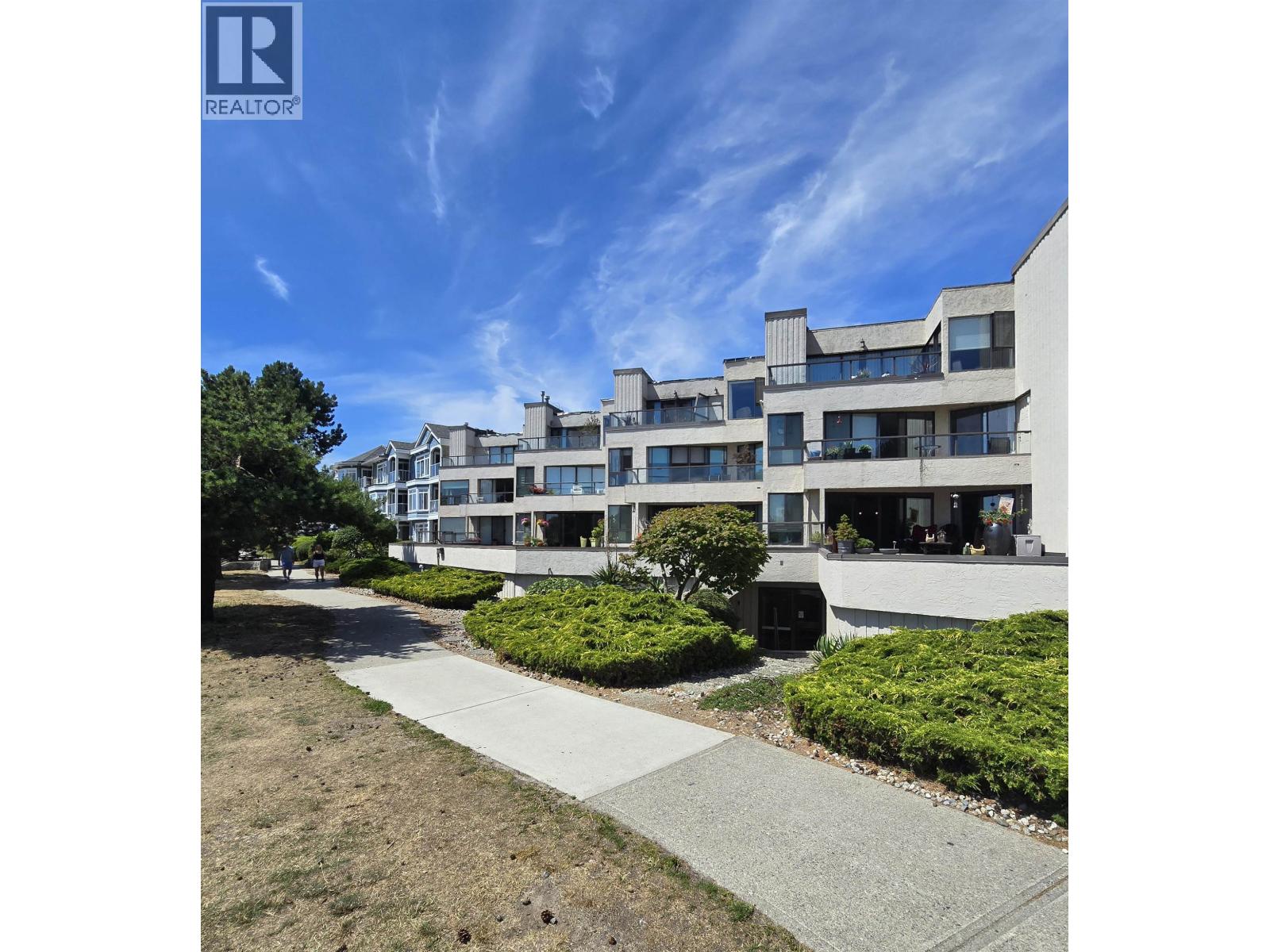 5477 WHARF Unit 5