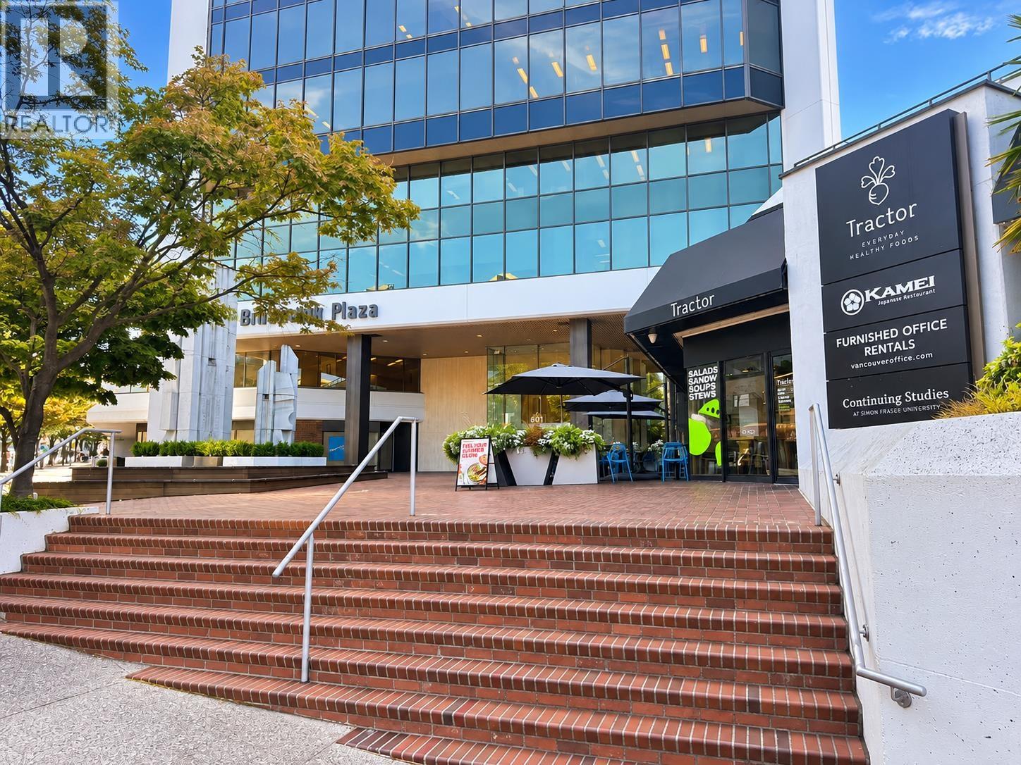 601 BROADWAY Unit U12