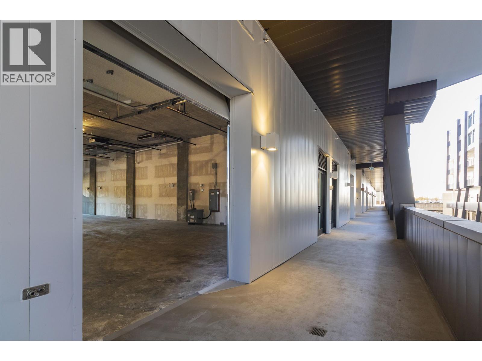 8188 MANITOBA Unit 204 photo 4
