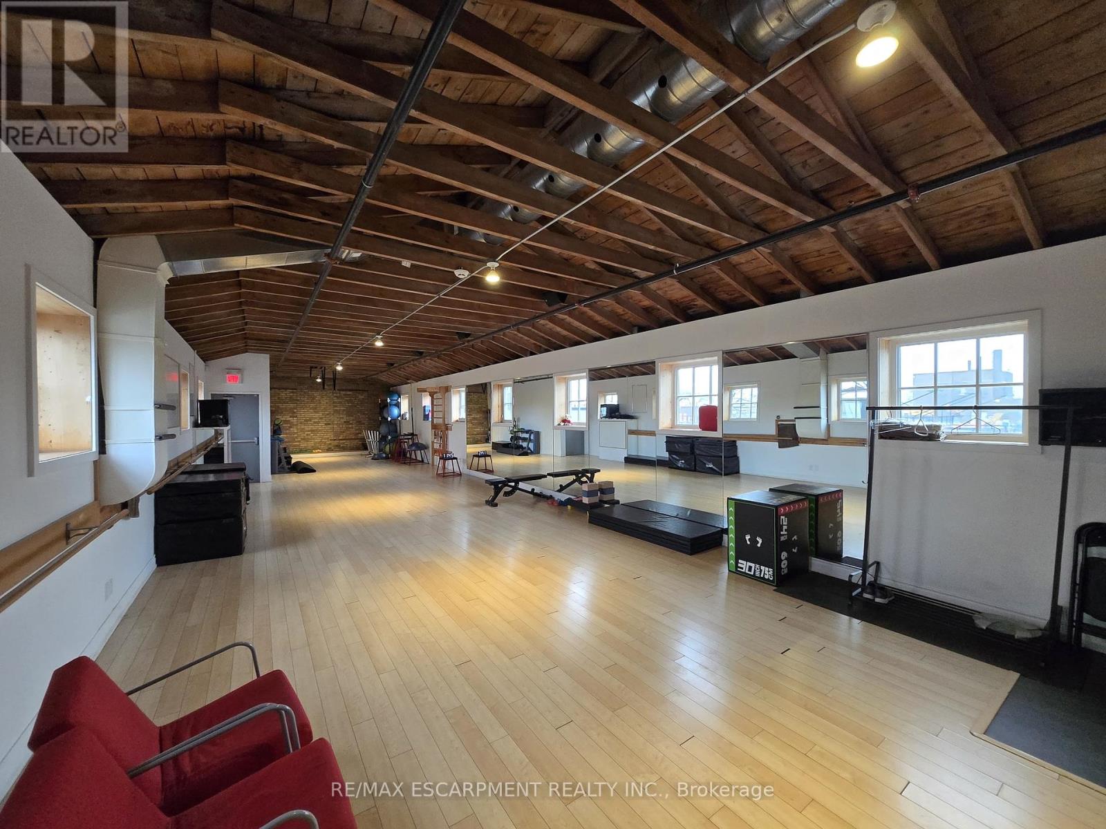33 Villiers Unit 202