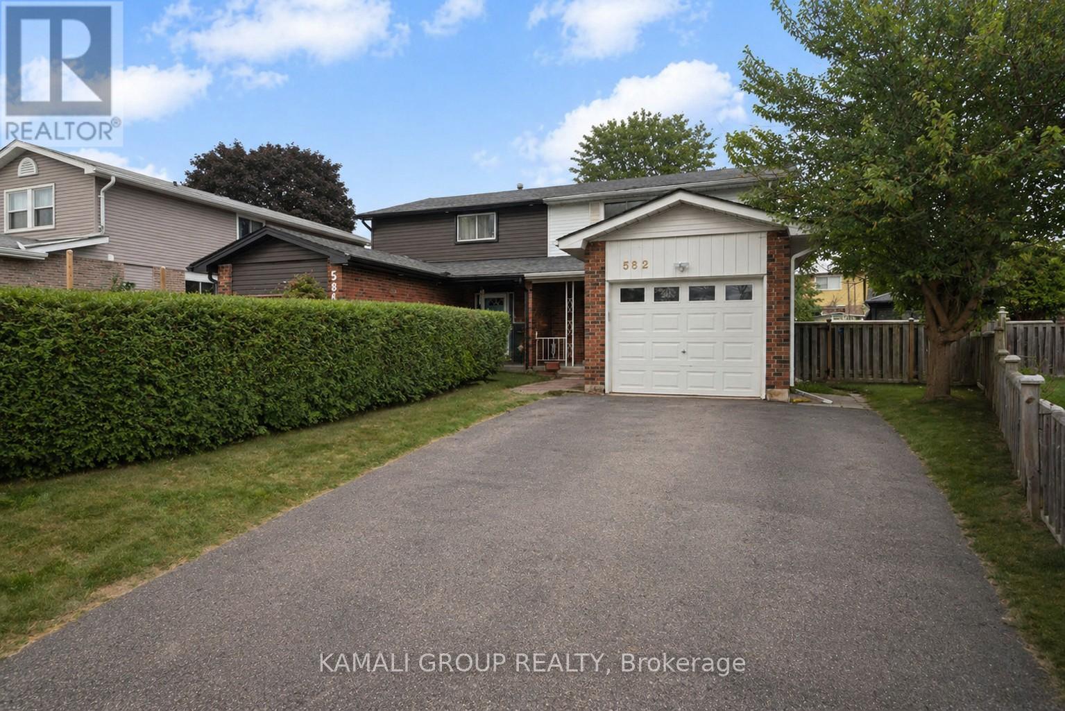 582 Lakeview