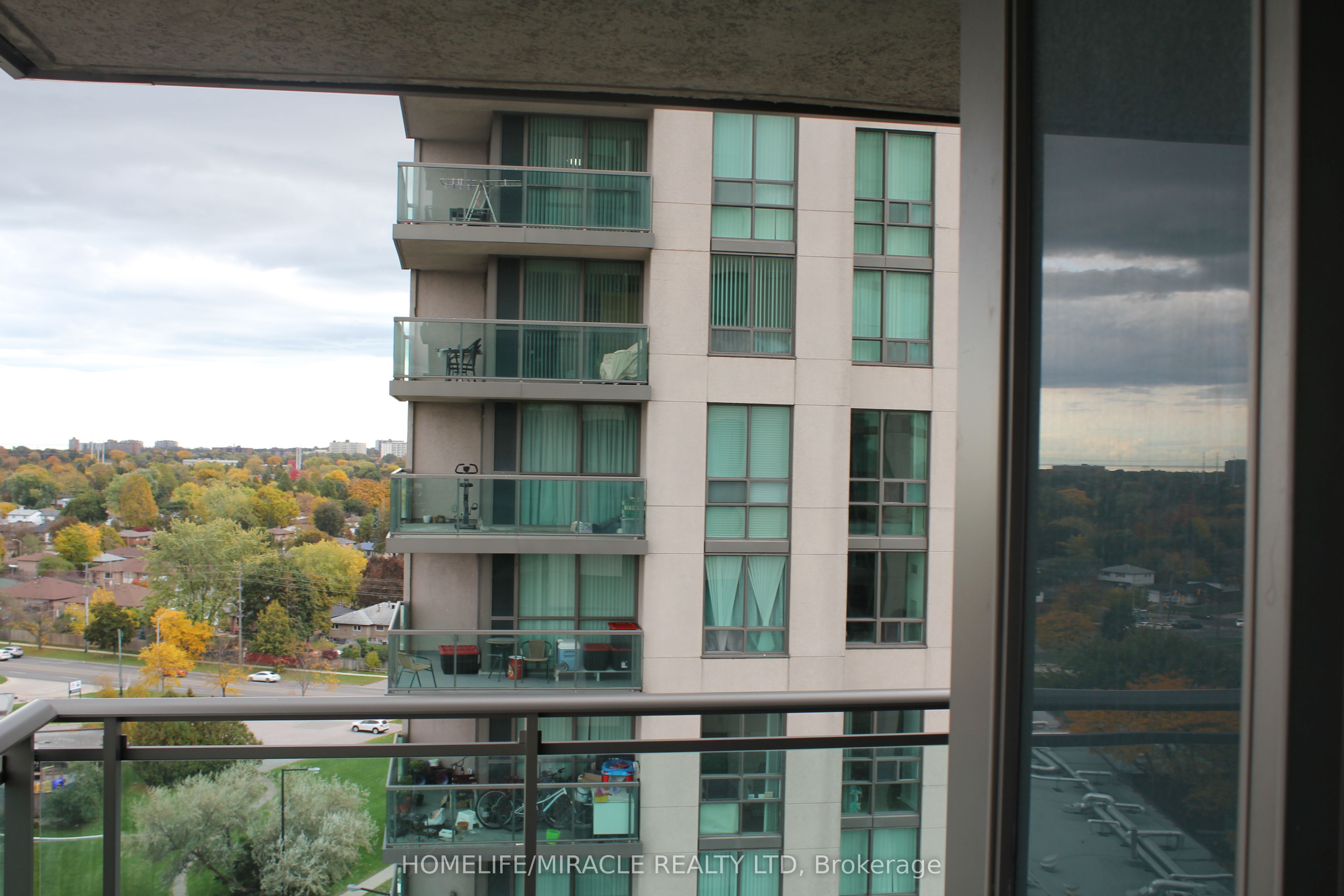 88 Grangeway Unit 1608