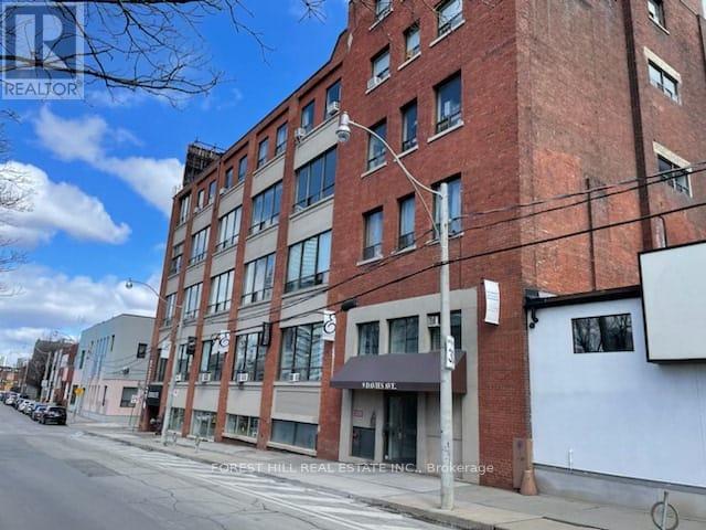 9 Davies Unit 303