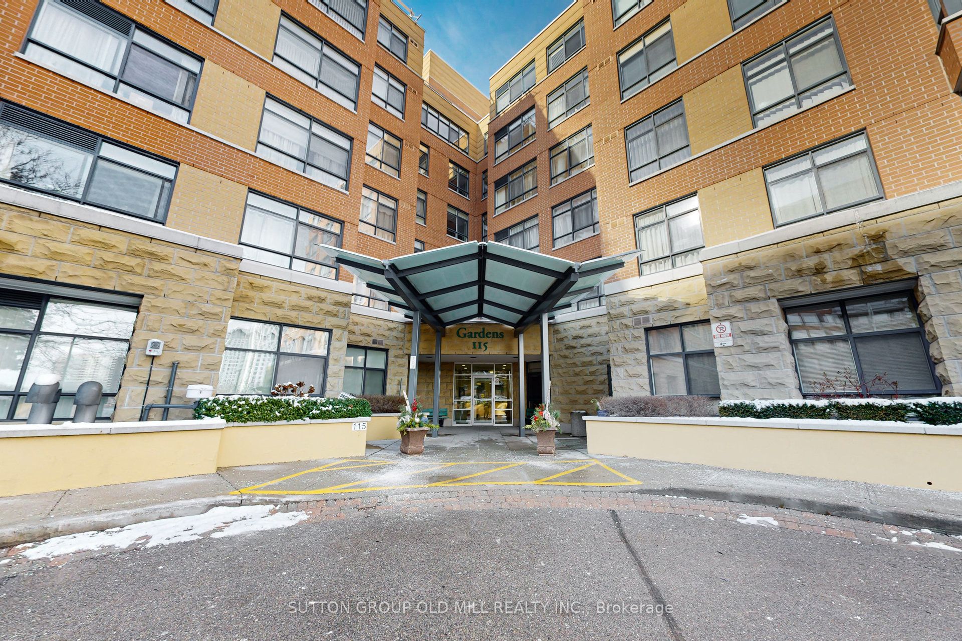 115 Bonis Unit 611
