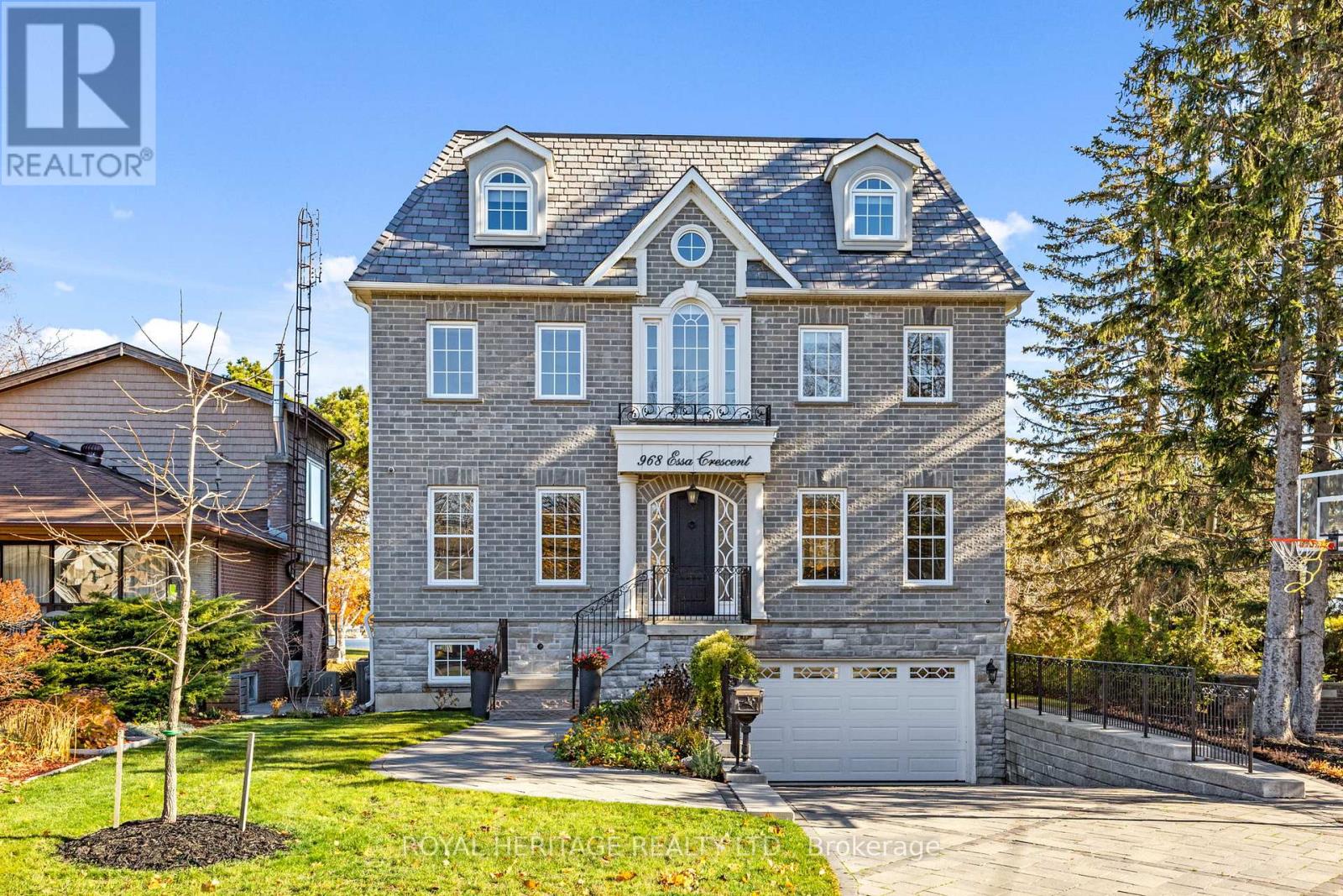 968 Essa Crescent, Pickering, ON L1W 2J1, Pickering