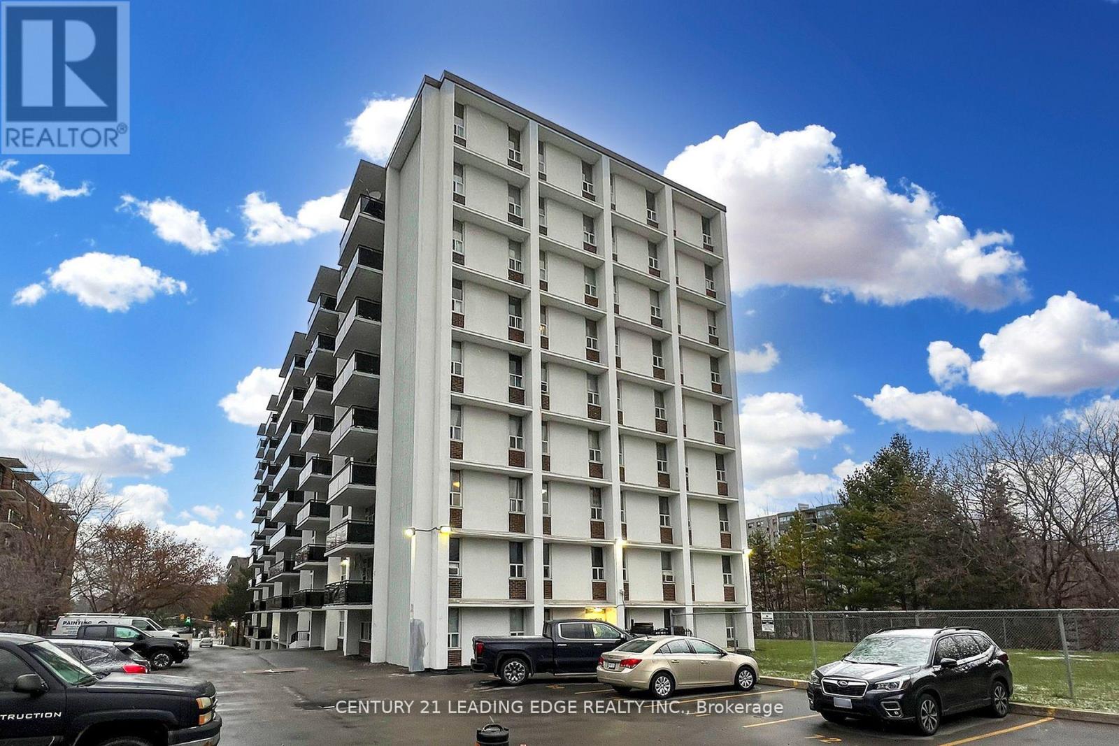 2245 Eglinton Unit 1005