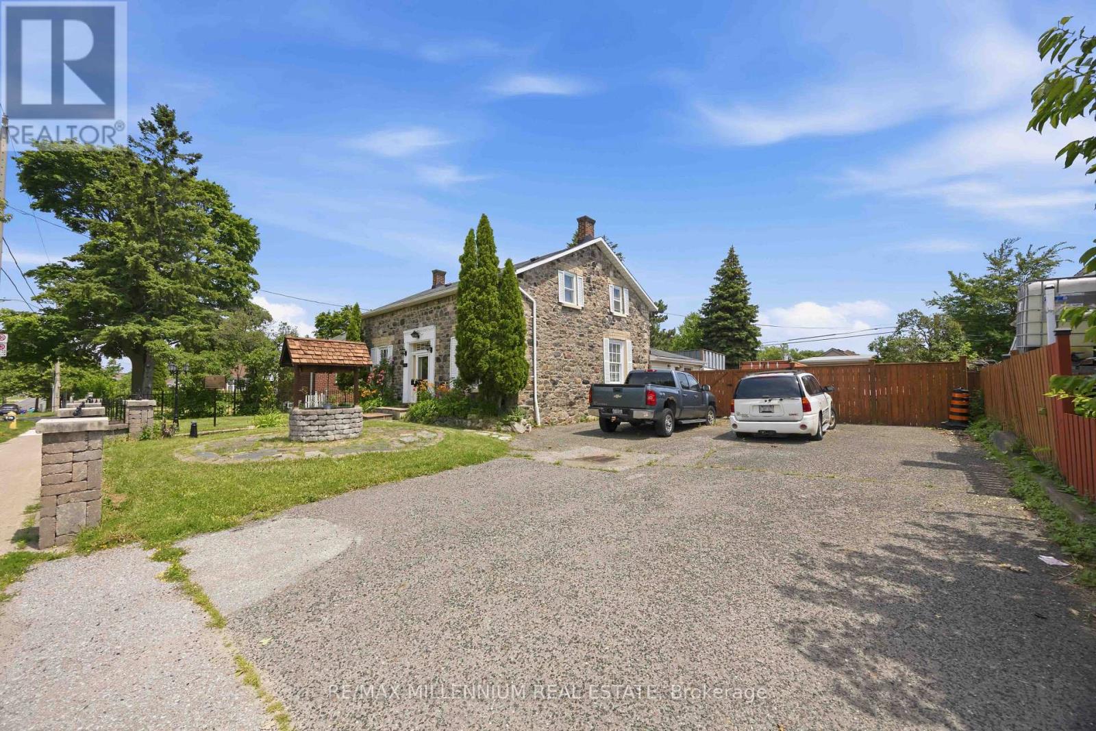 1355 Victoria Park