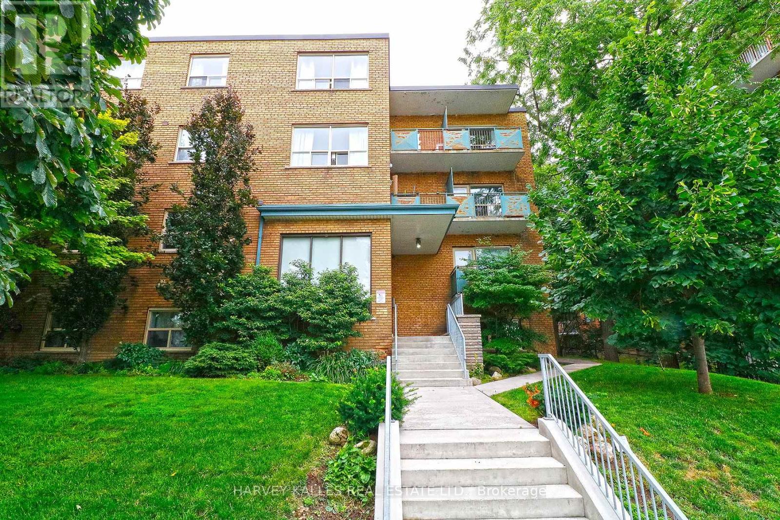 1751 Victoria Pk Unit 204
