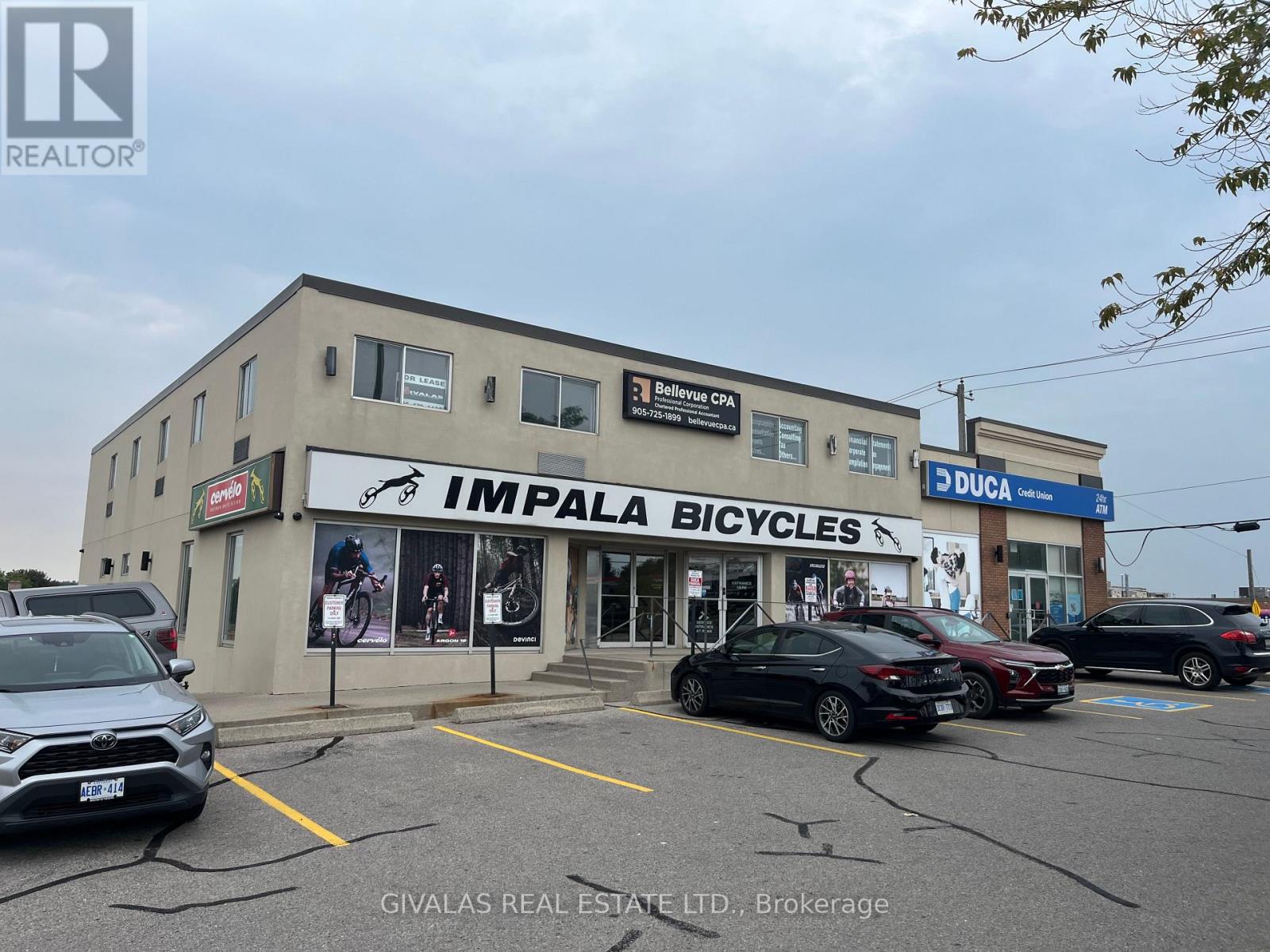 1818 Dundas Unit 203