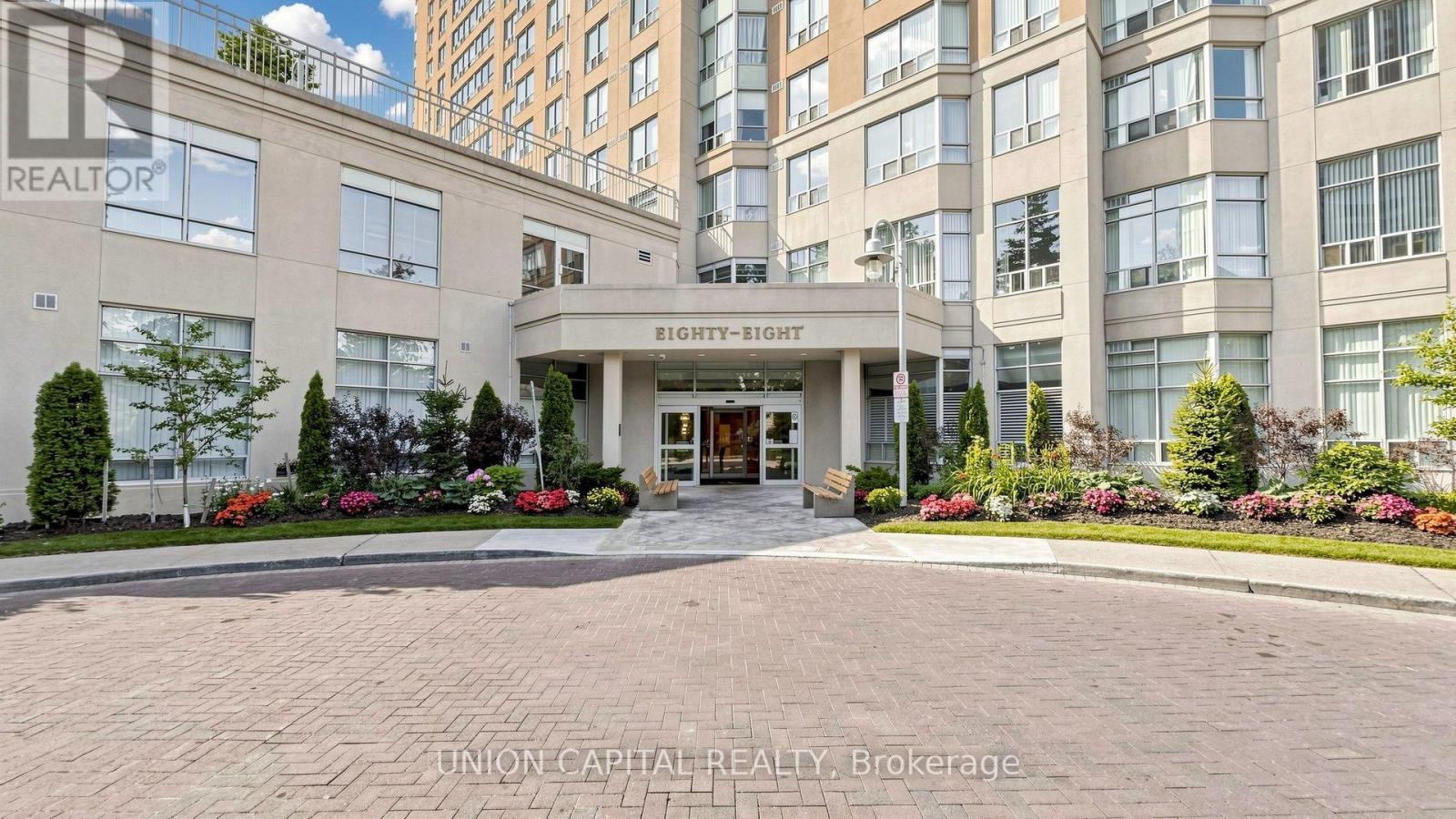 88 Corporate Unit 2101 photo 4