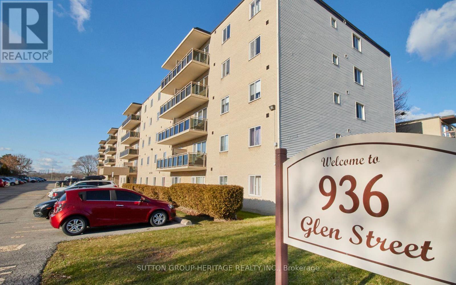936 Glen Unit 301