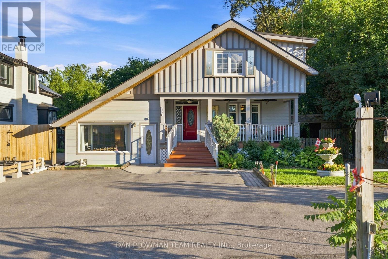 519 Kingston