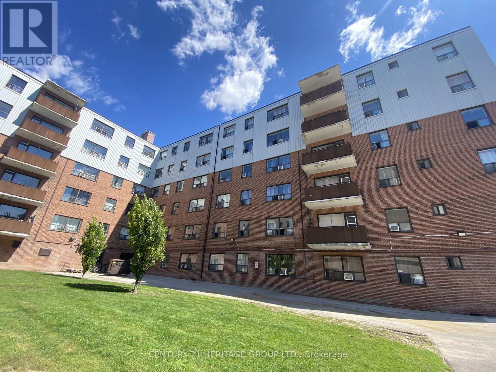 3111 Eglinton Unit 509