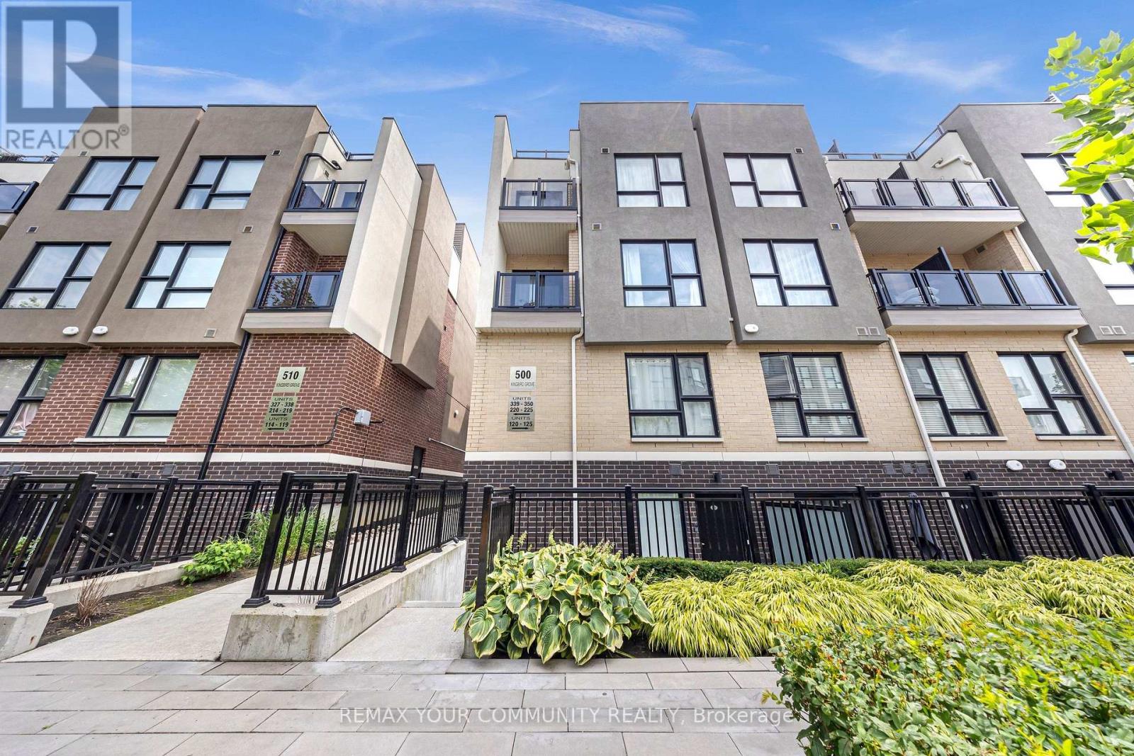 500 Kingbird Unit 120