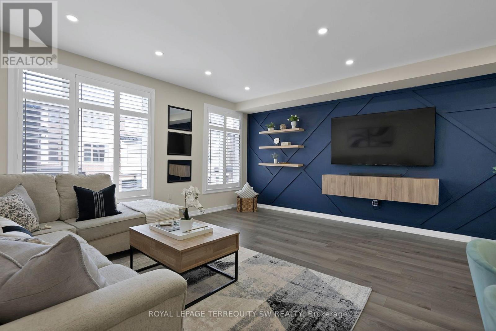 250 Finch Unit 603