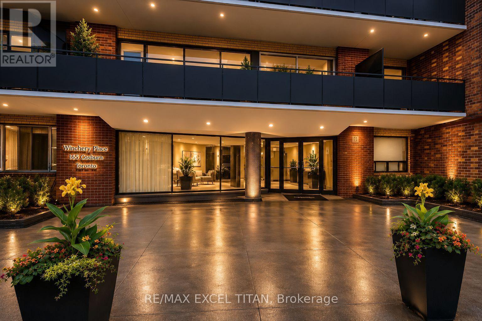 165 Cosburn Unit 211