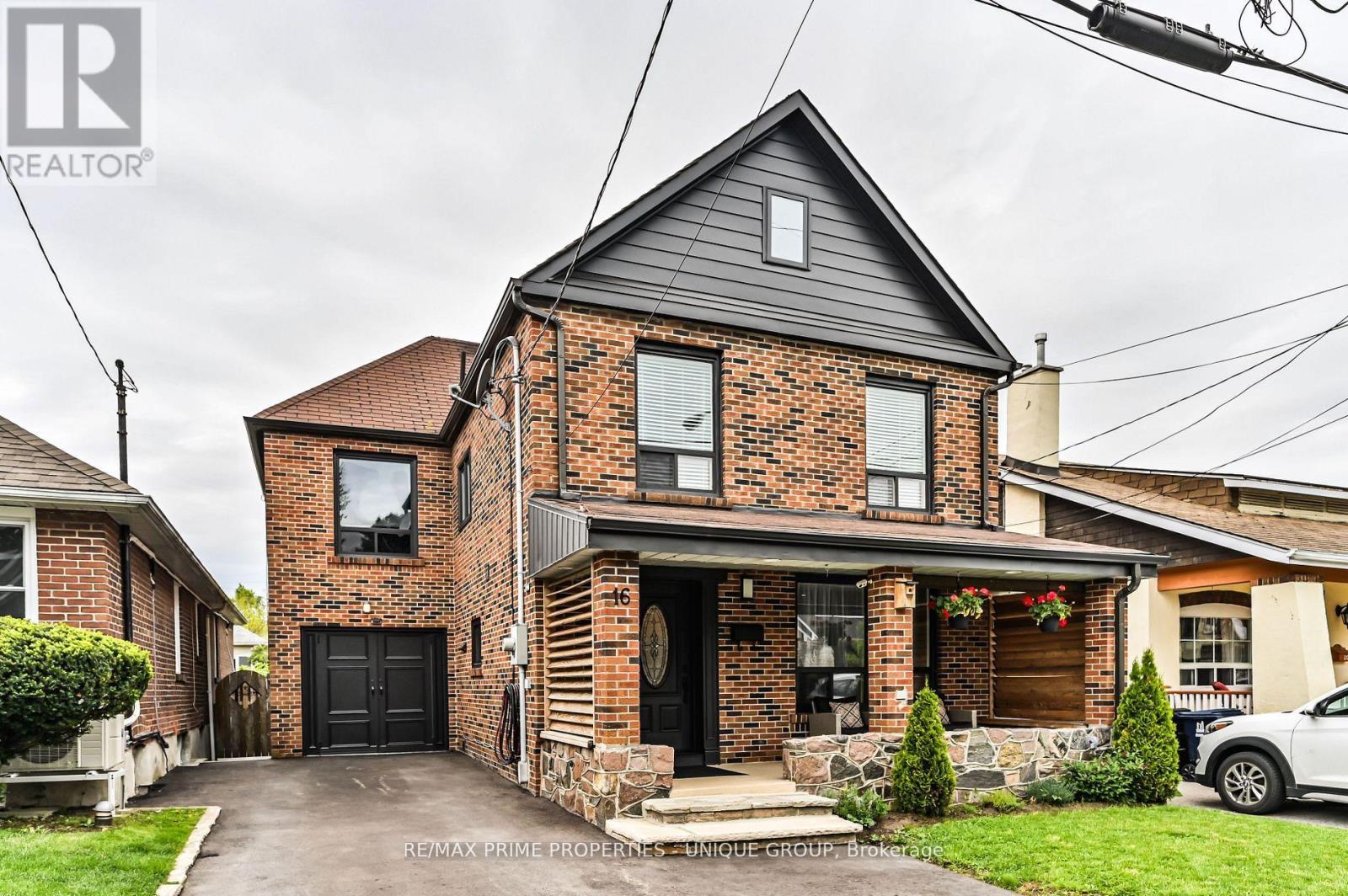 16 Eastwood