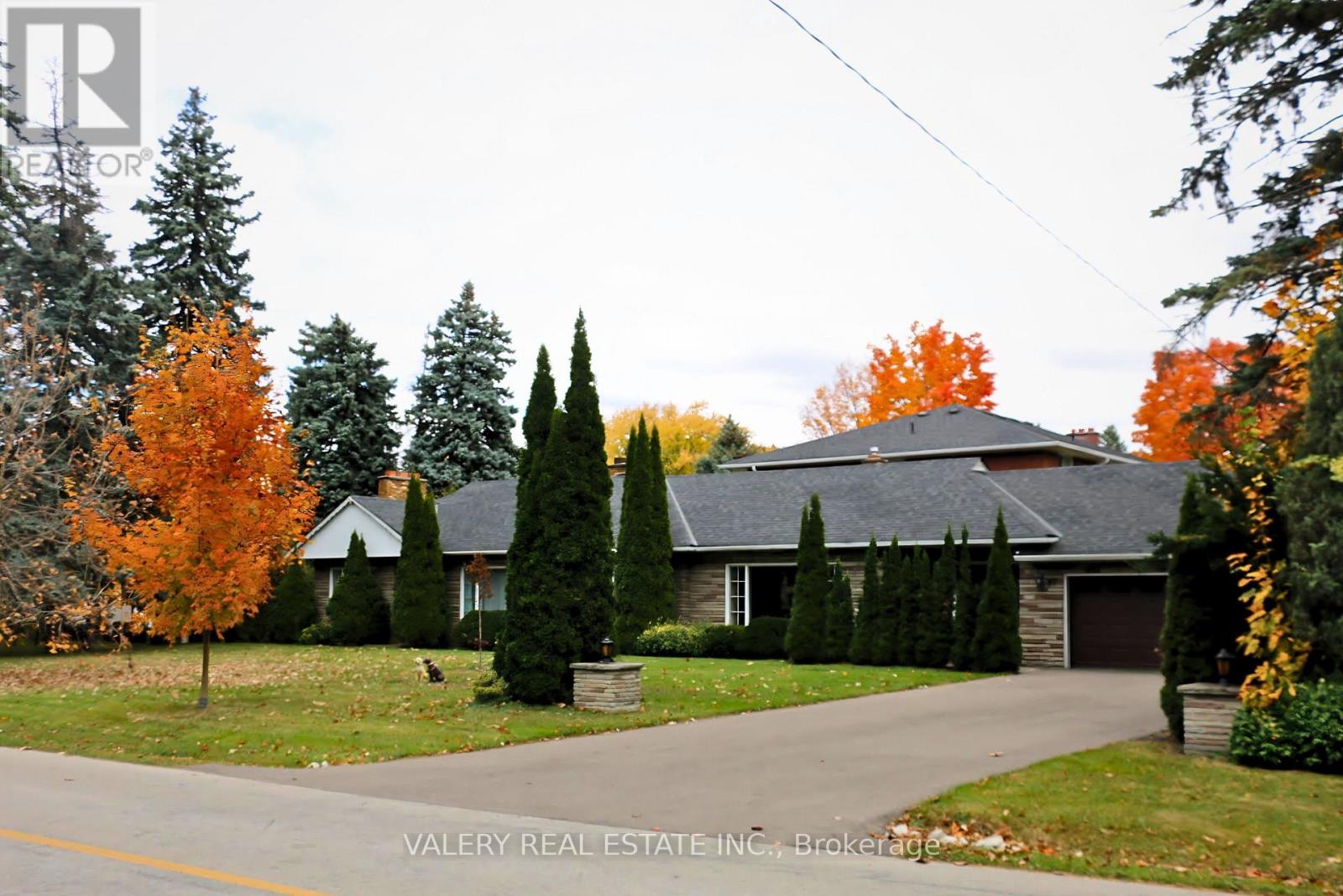 87 Cedar Brae