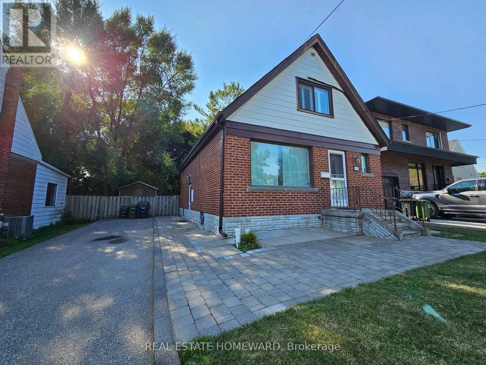 44 Harris Park