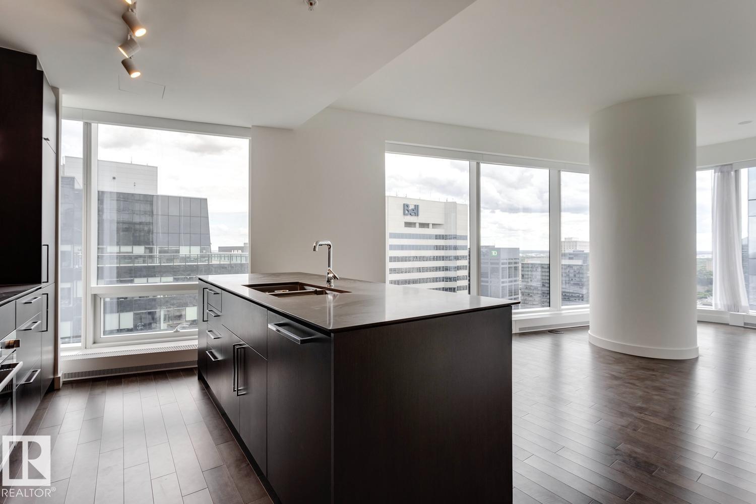 #3307 10360 102 ST NW