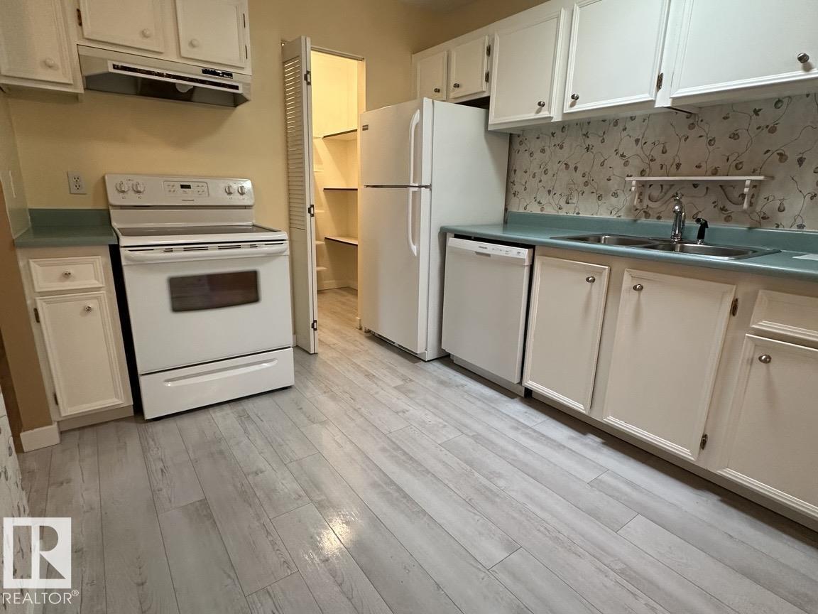 2071 SADDLEBACK RD NW photo 3
