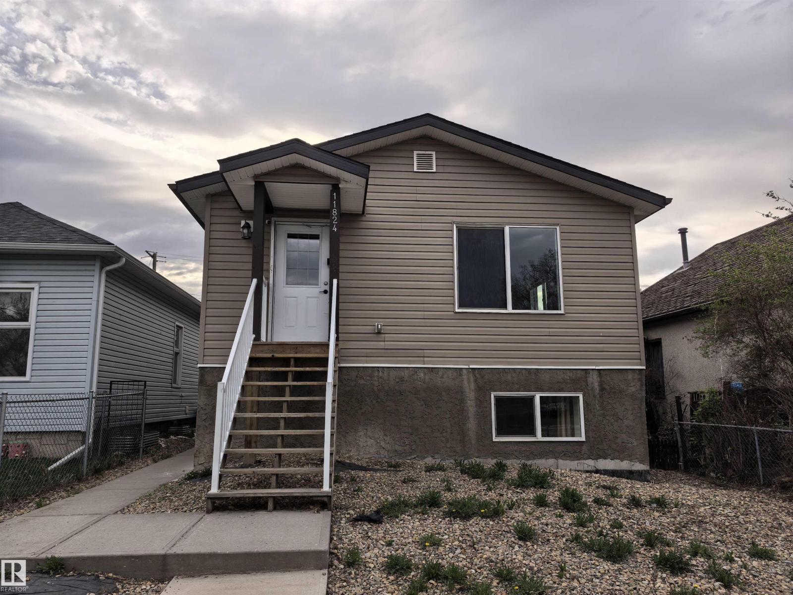 11824 93 ST NW