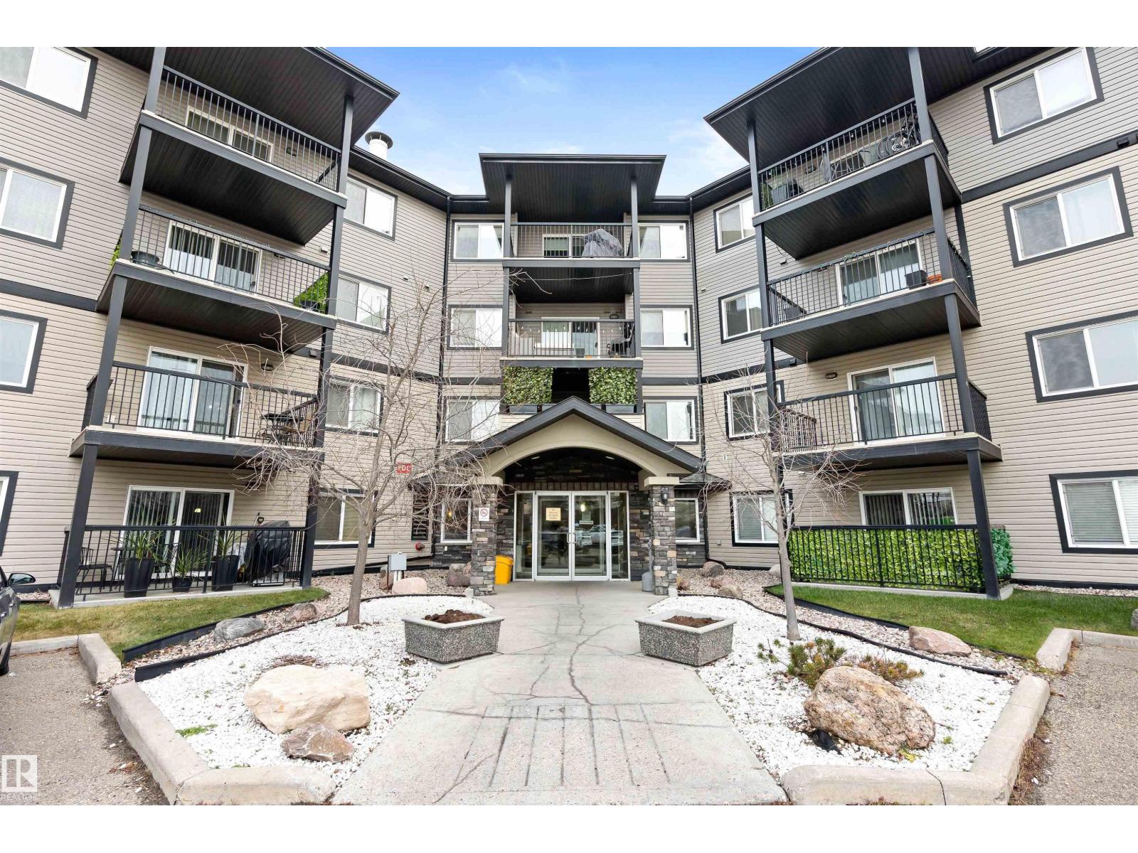 #111 5951 165 AV NW