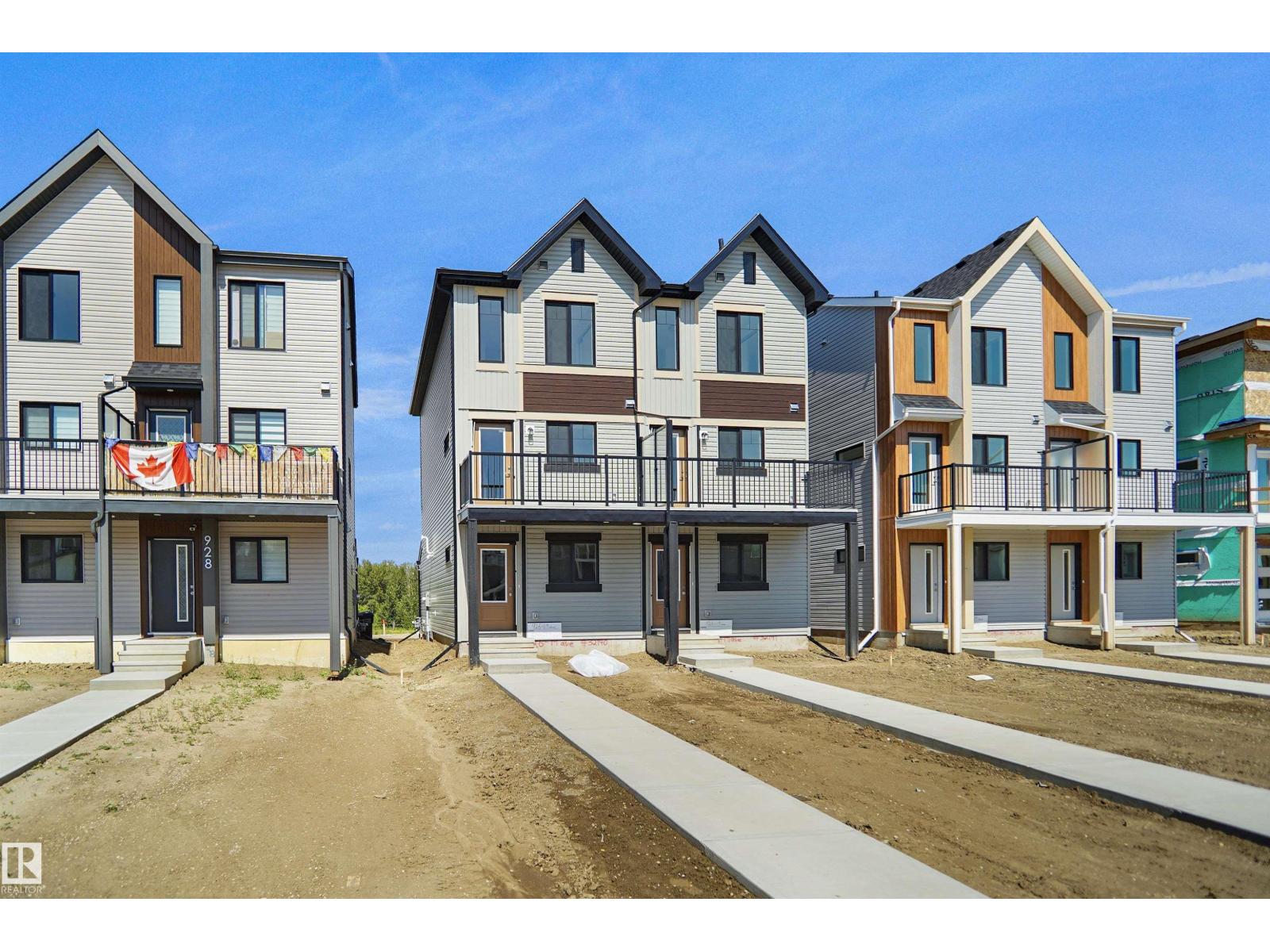 926 19 AV NW