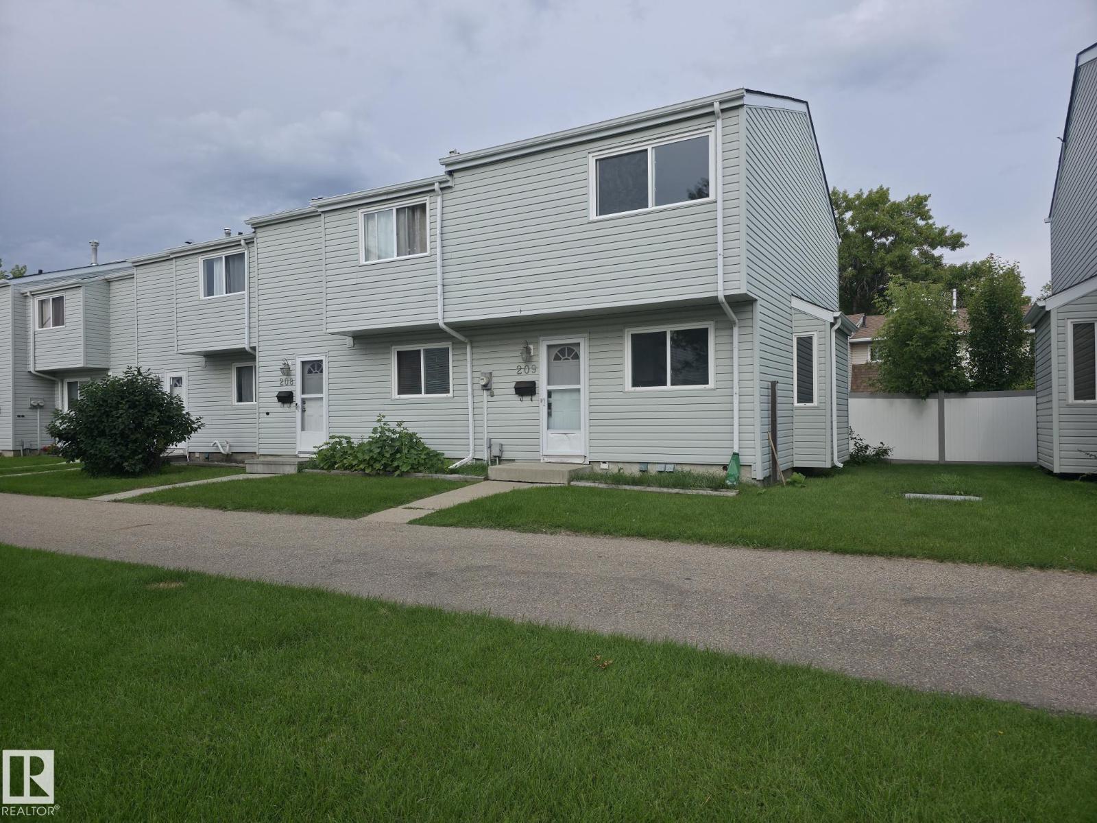 209 Dickinsfield CO NW