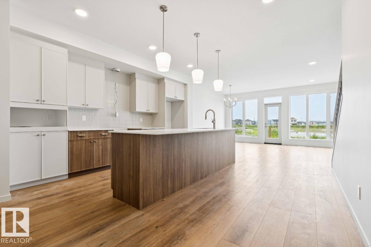 22526 83A AV NW photo 5
