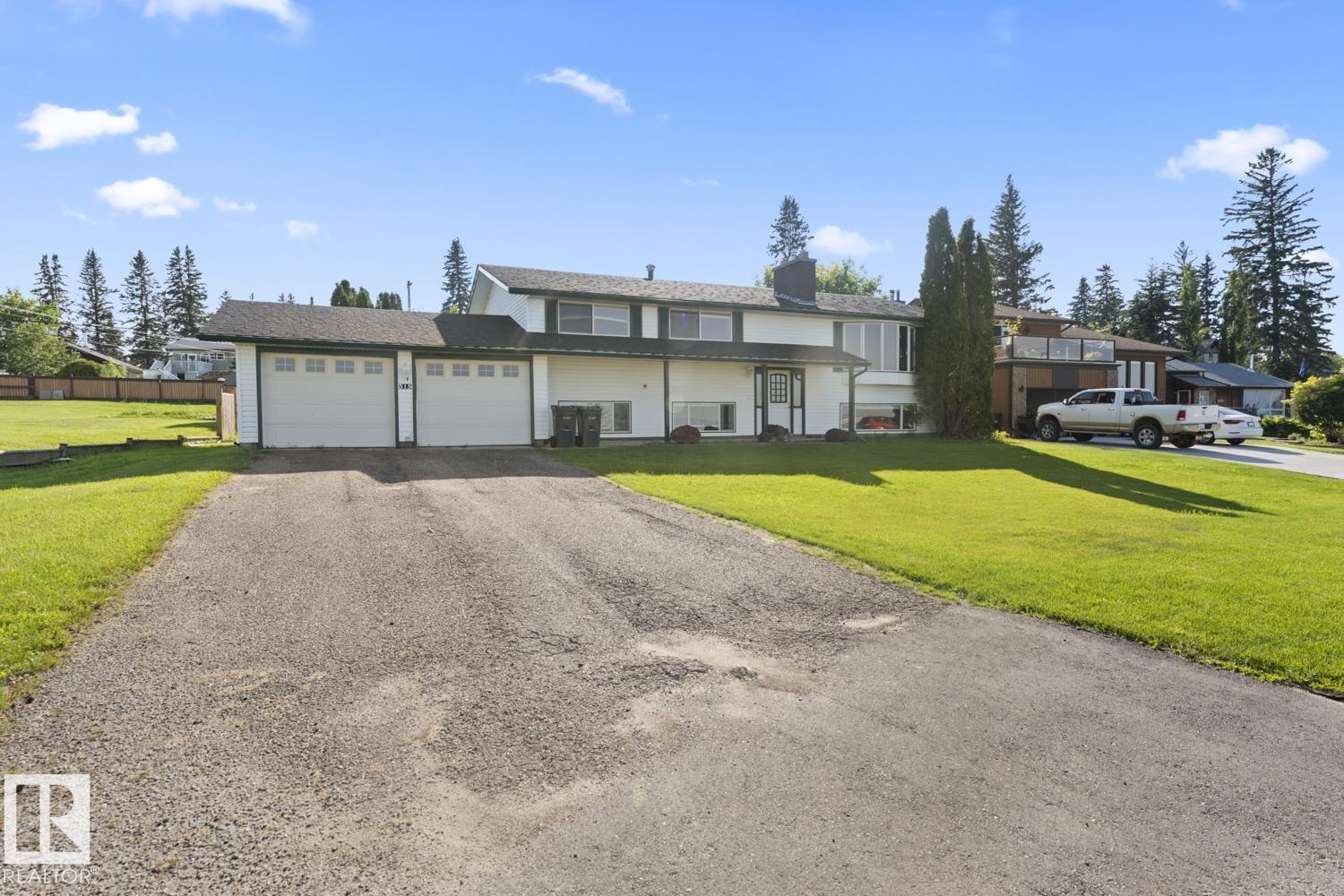 315 Lakeshore DR