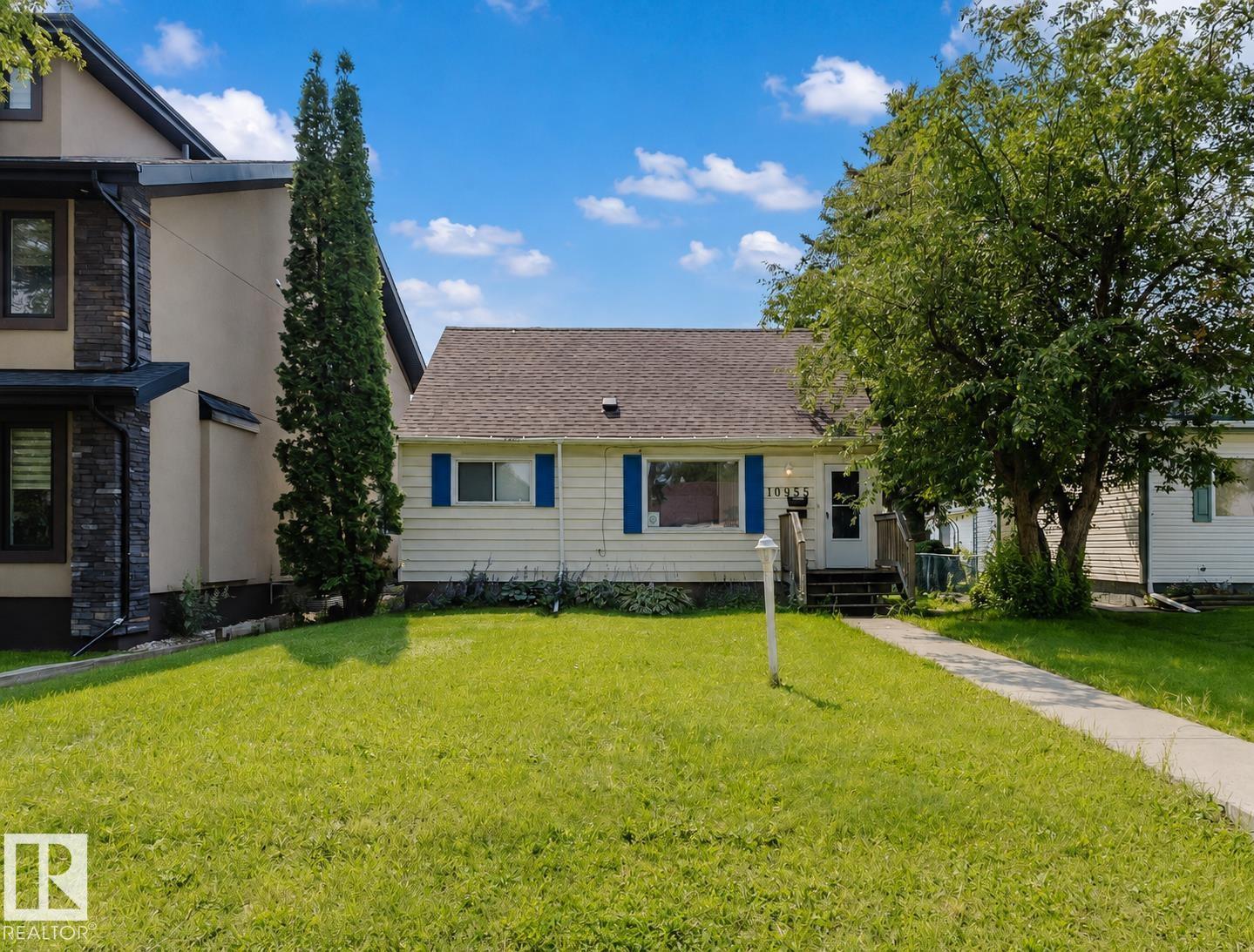 10955 72 AV NW