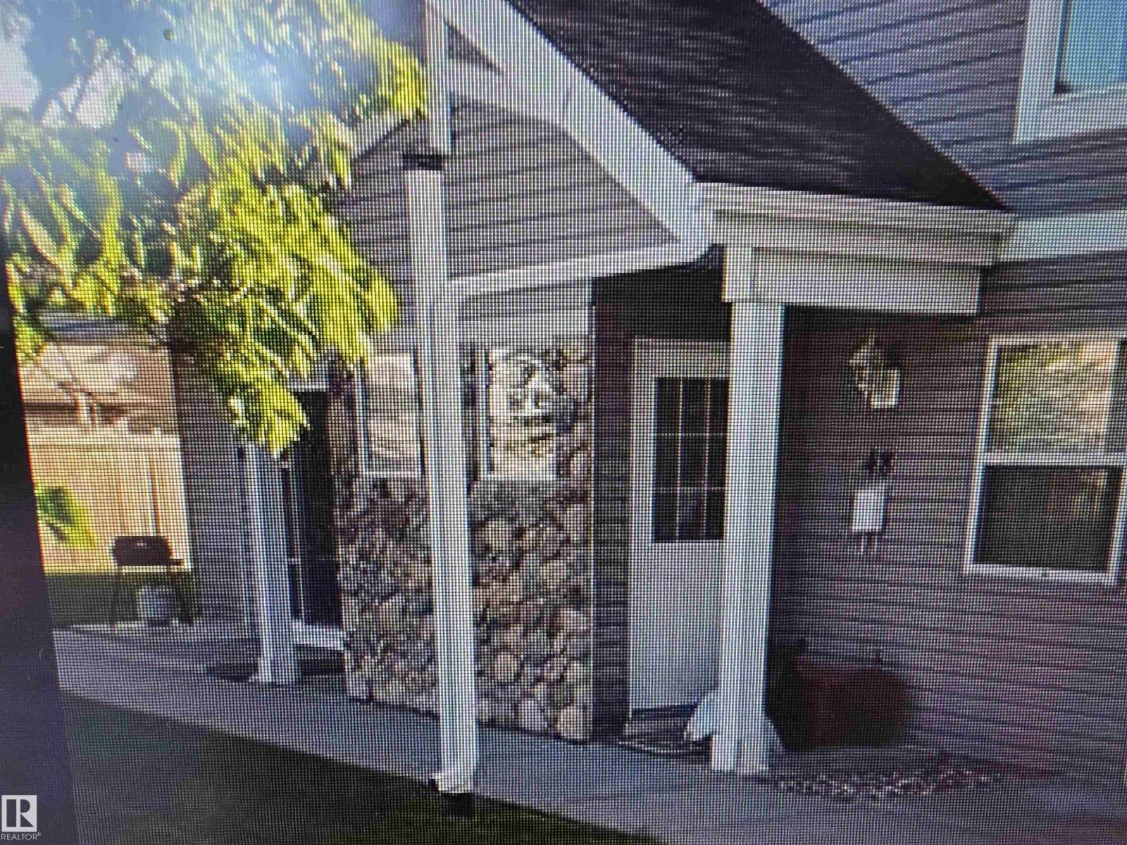 #48 150 EDWARDS DR SW