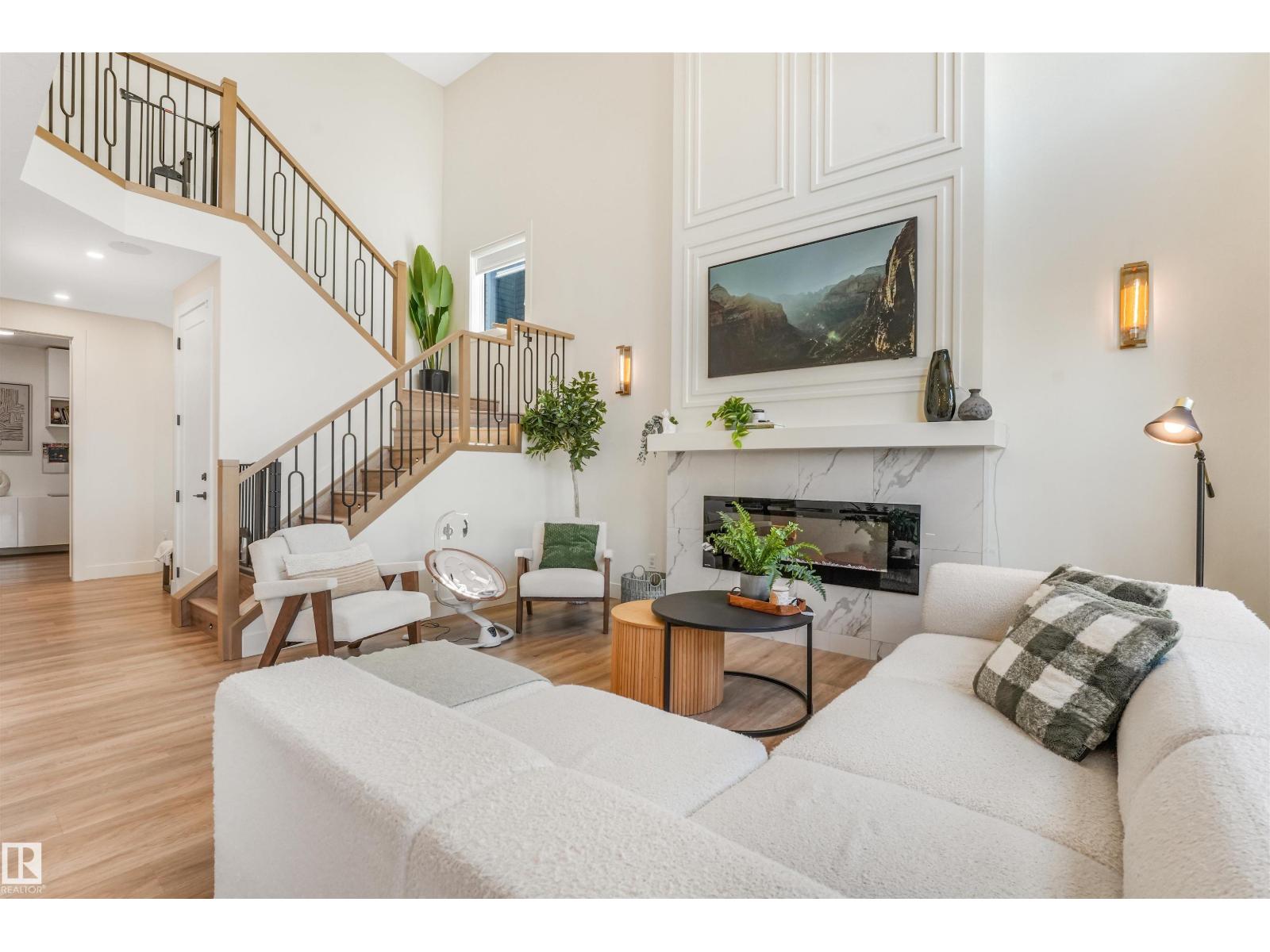 108 EDGEFIELD WY