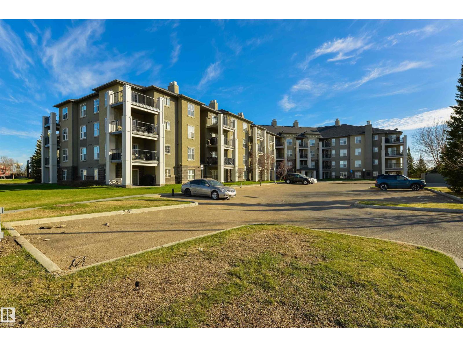 #202 622 MCALLISTER LO SW