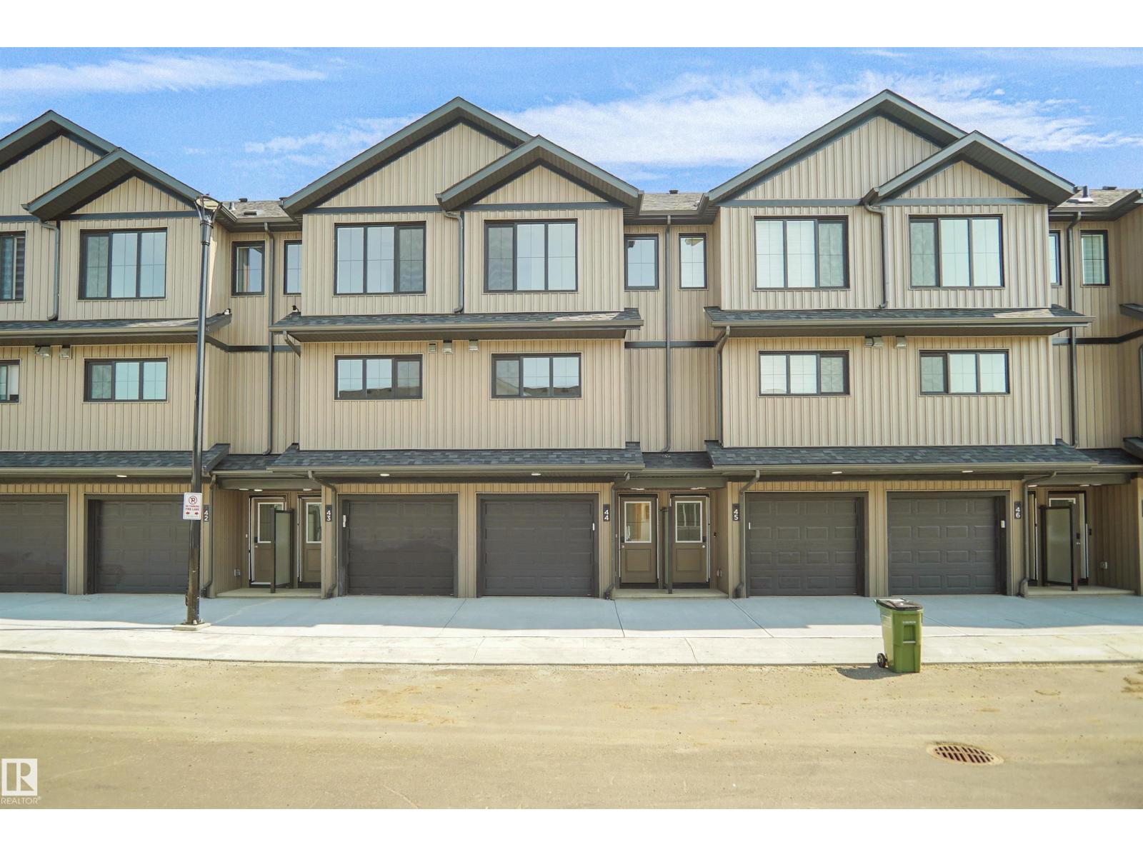 #48 1009 Cy Becker RD NW