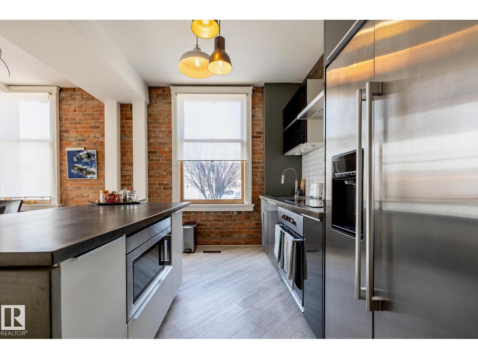 #203 10141 95 ST NW