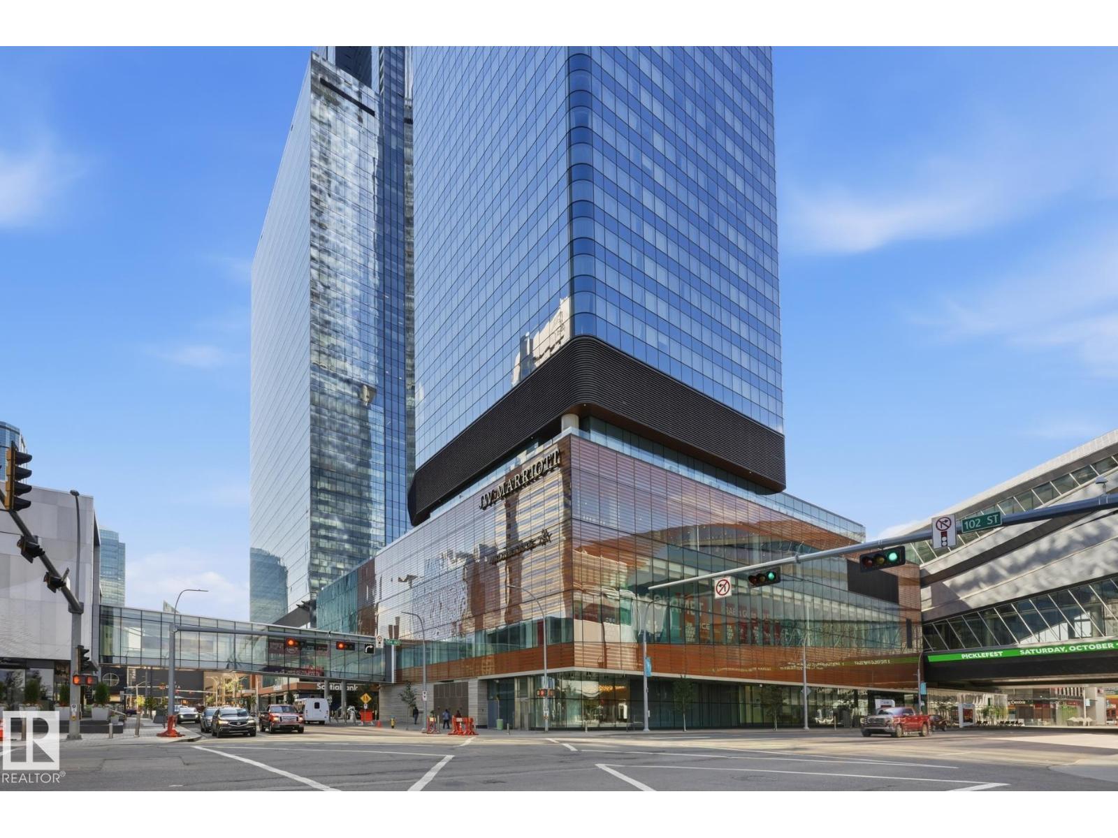 #2911 10360 102 ST NW